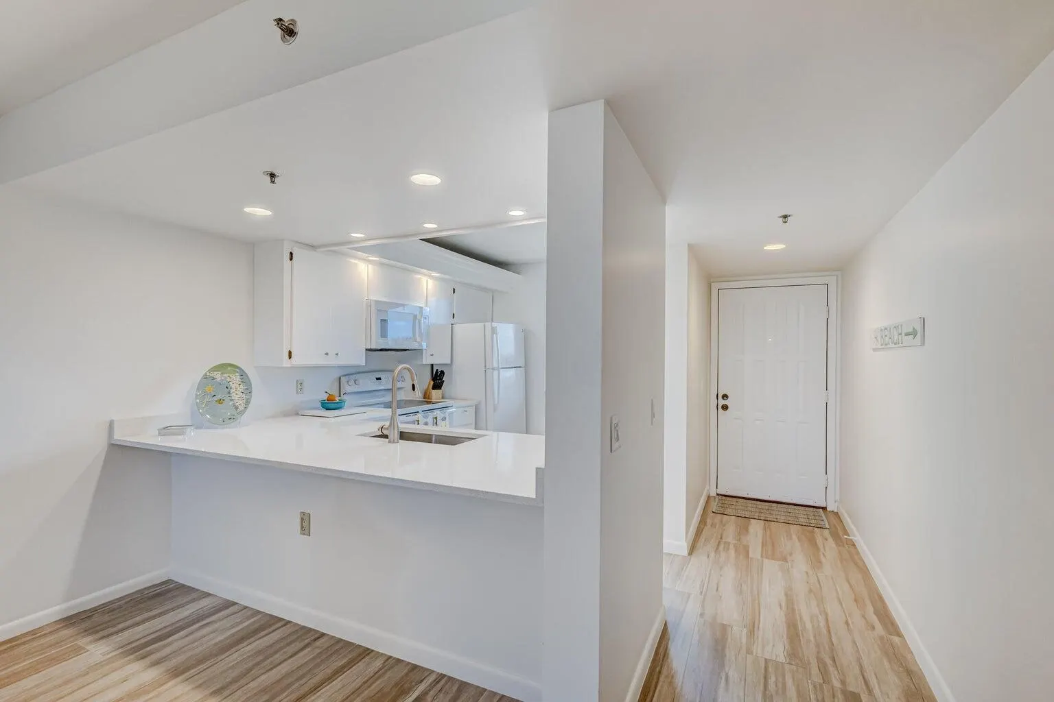601 S Seas Drive, #401