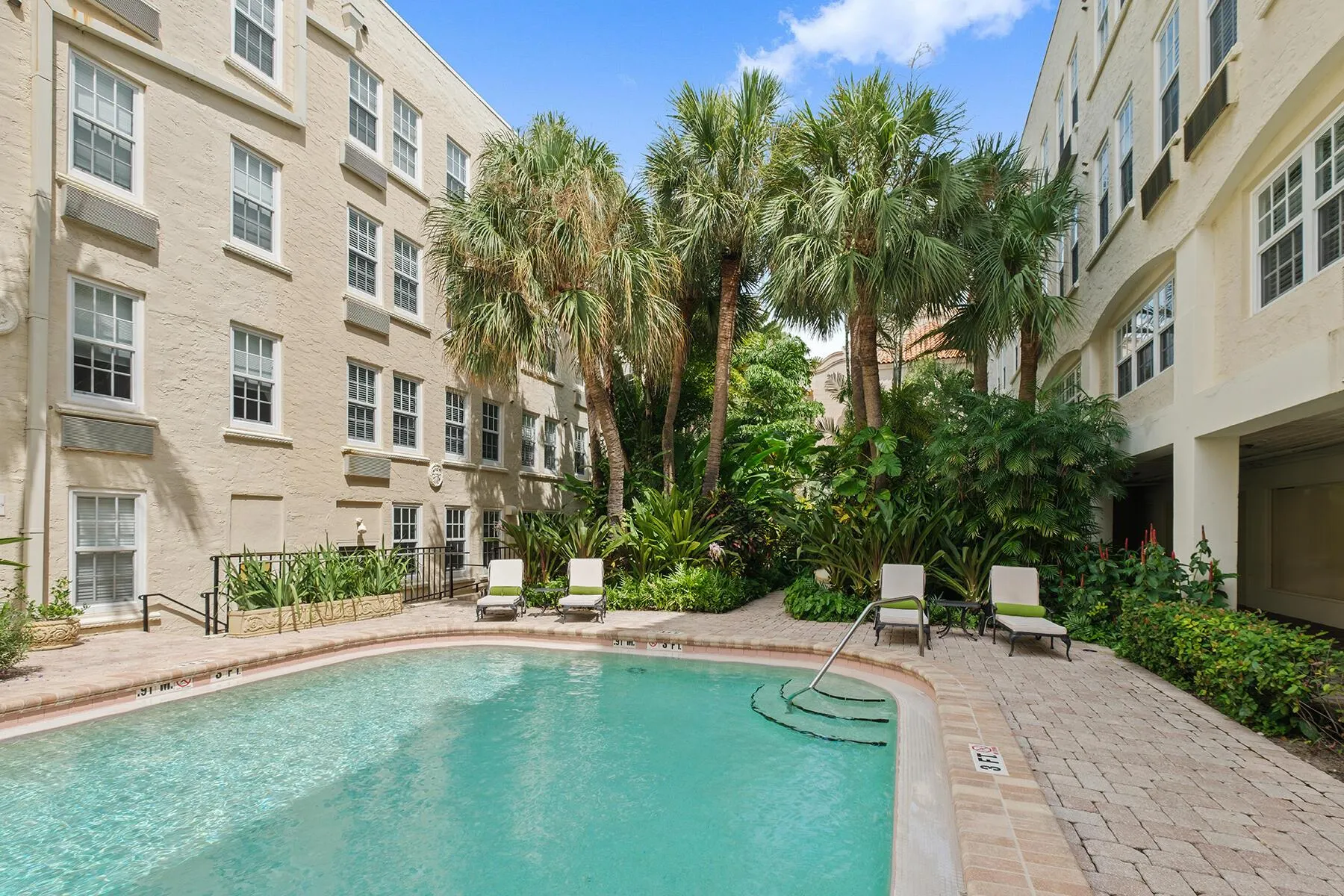 235 Sunrise Avenue, #3103