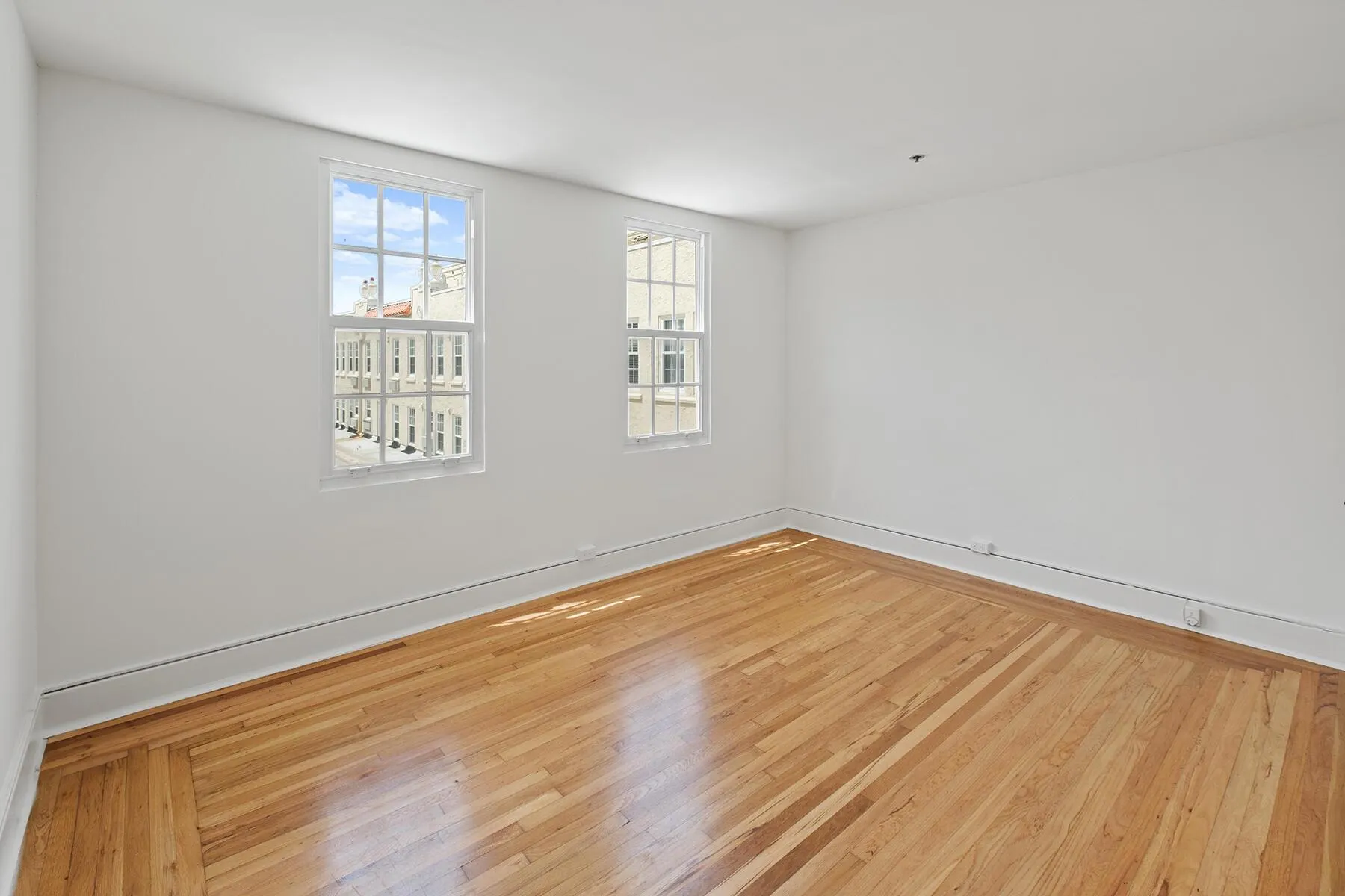 235 Sunrise Avenue, #3103