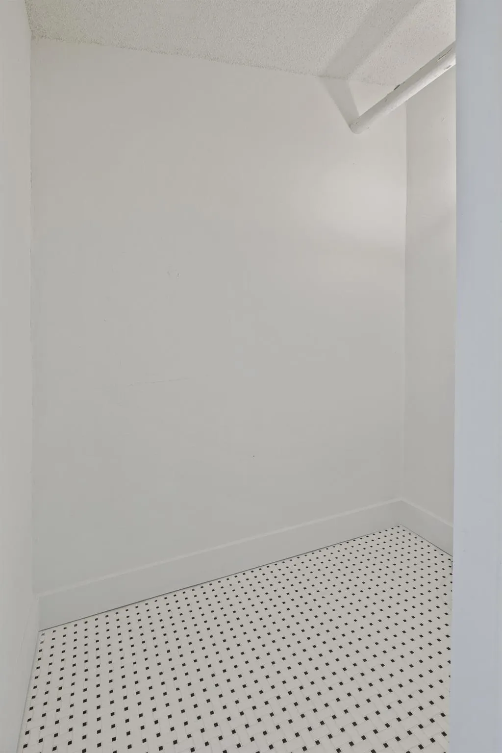 235 Sunrise Avenue, #3103