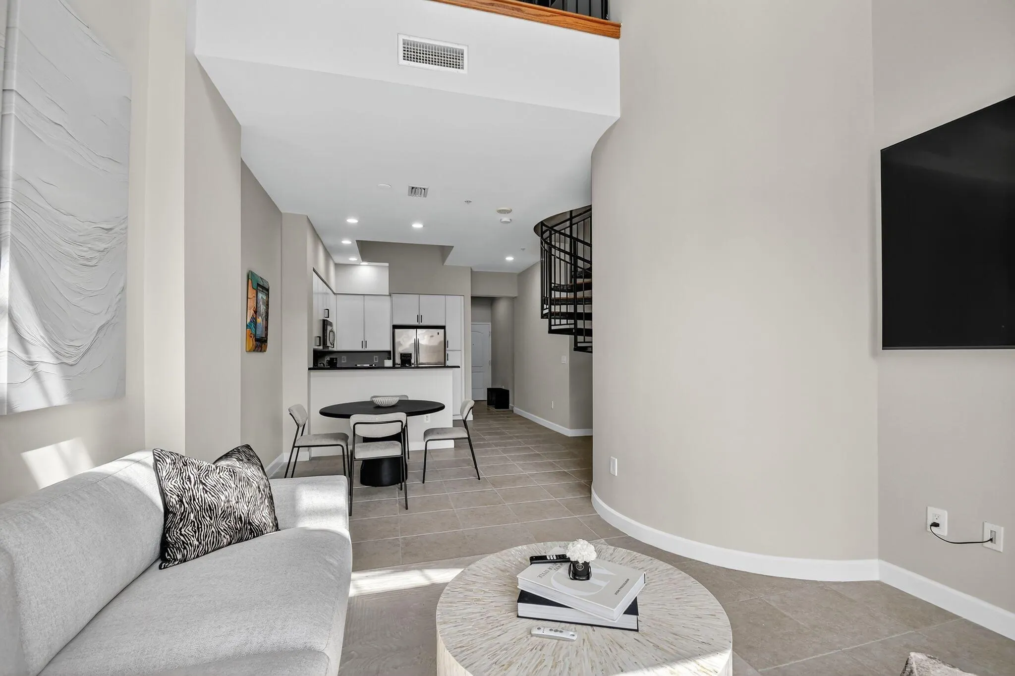 801 S Olive Avenue, #408