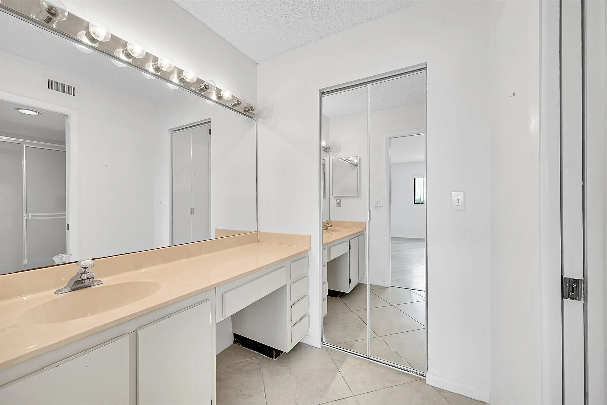 4725 Lucerne Lakes Boulevard E, #411
