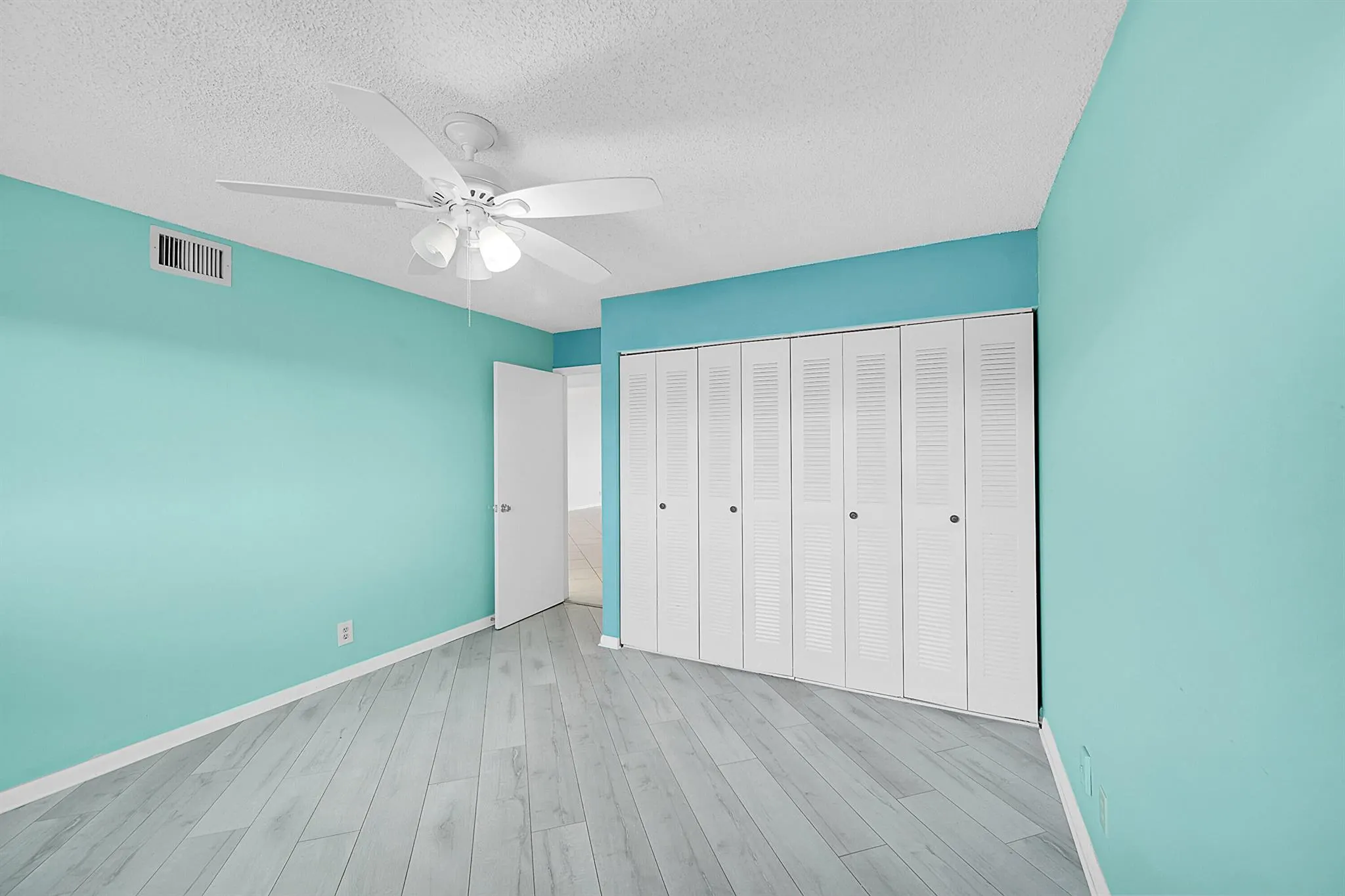 4725 Lucerne Lakes Boulevard E, #411