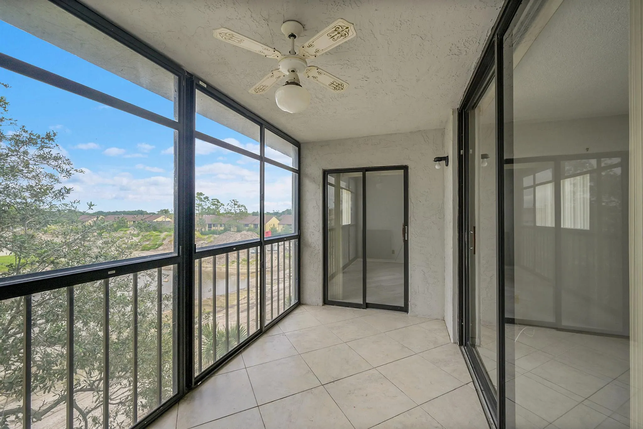 4725 Lucerne Lakes Boulevard E, #411