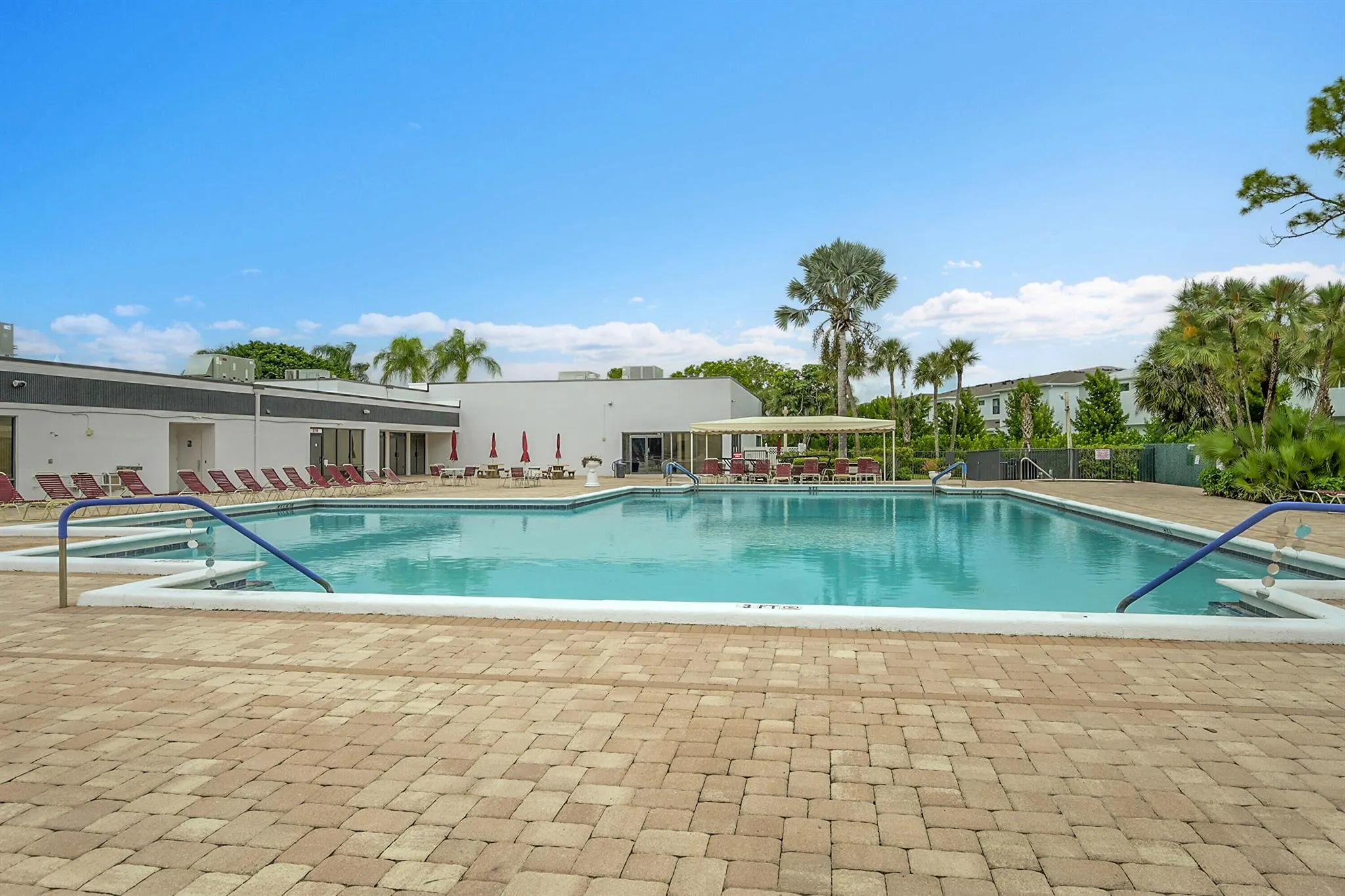 4725 Lucerne Lakes Boulevard E, #411