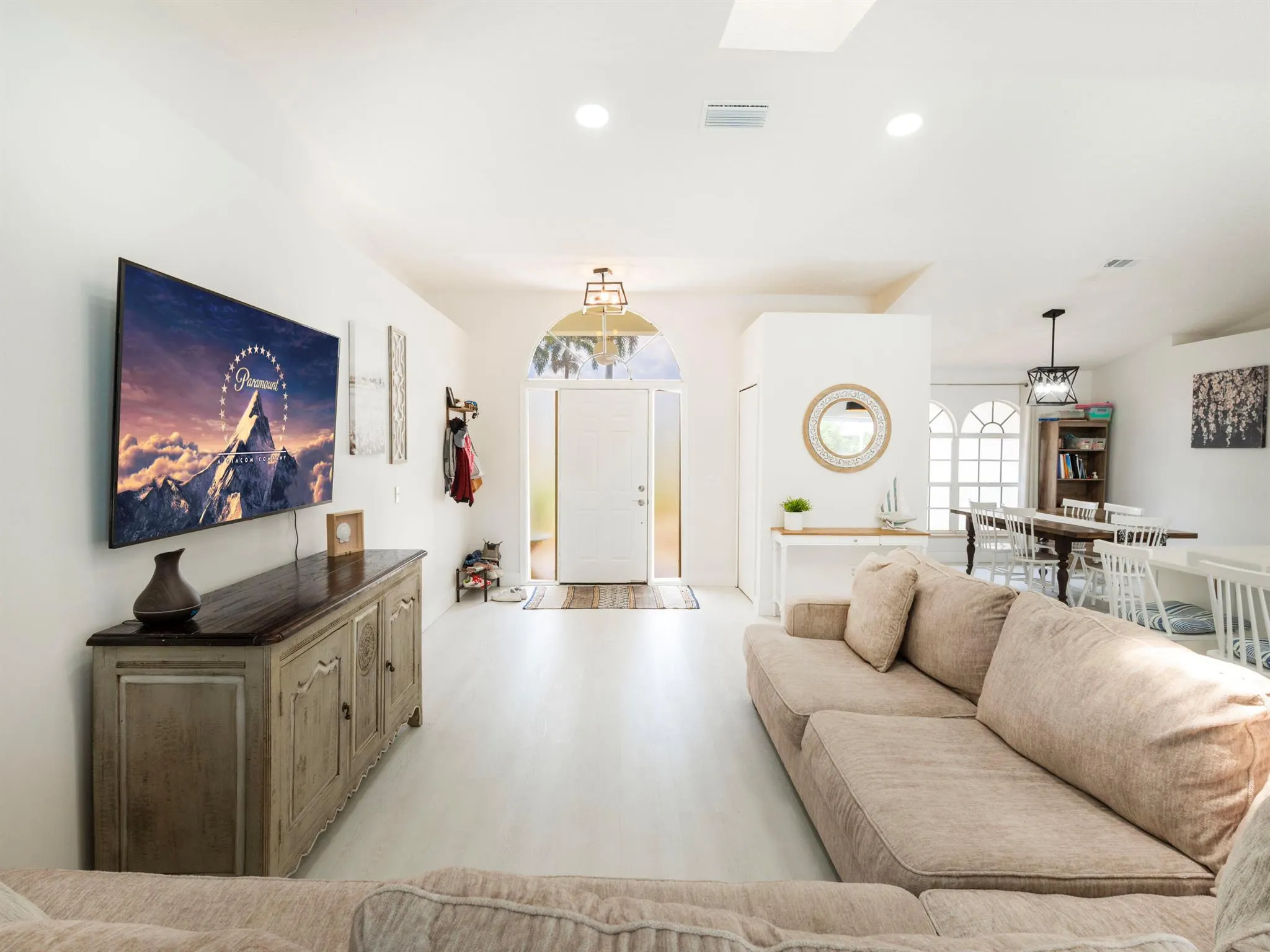 1123 SW Oak Hollow Court