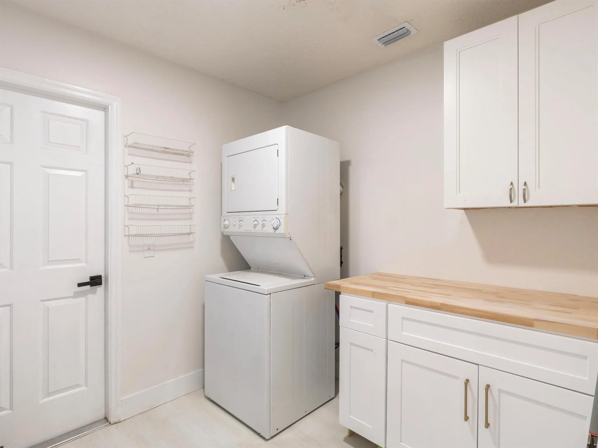 1123 SW Oak Hollow Court