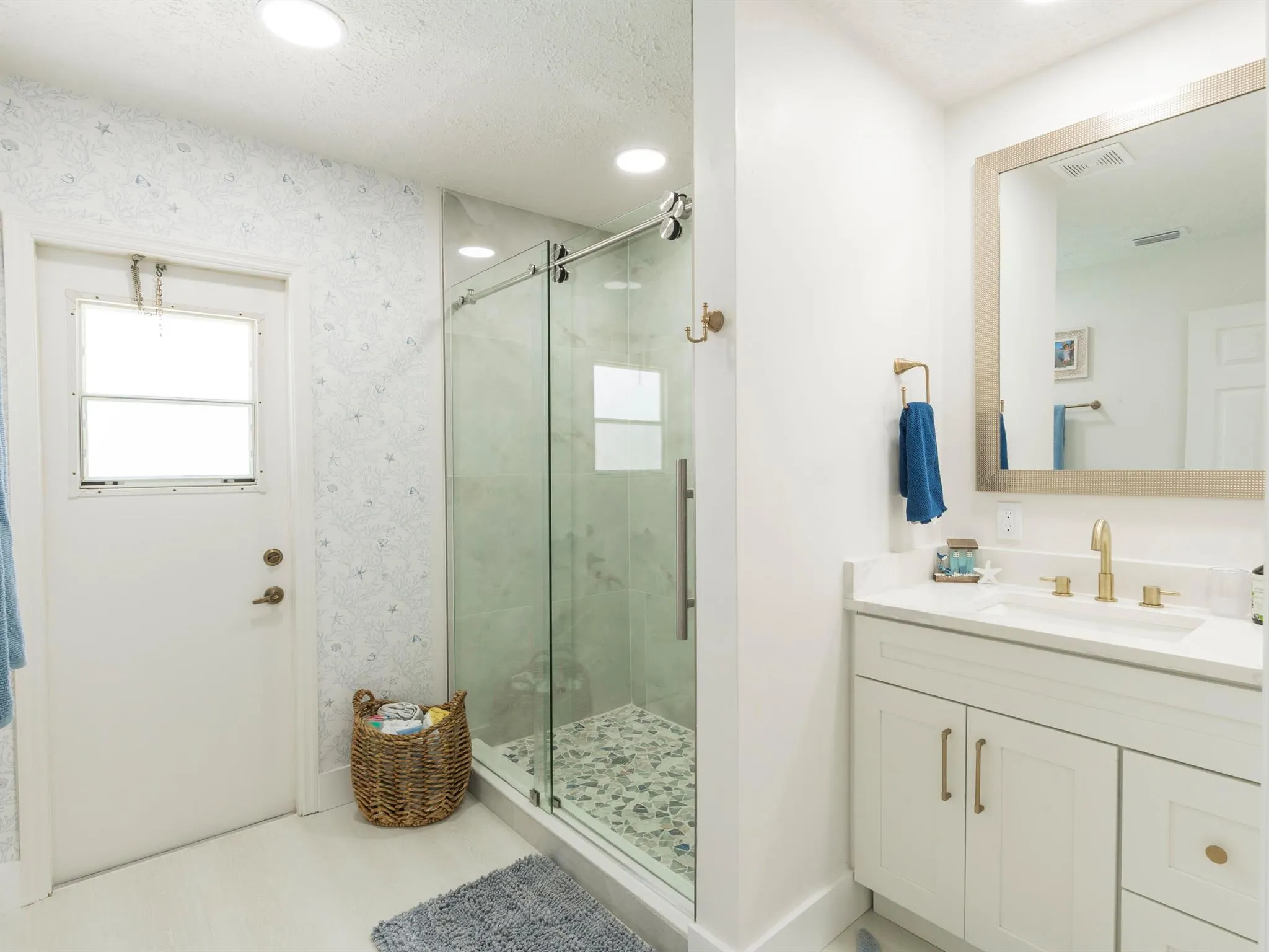 1123 SW Oak Hollow Court