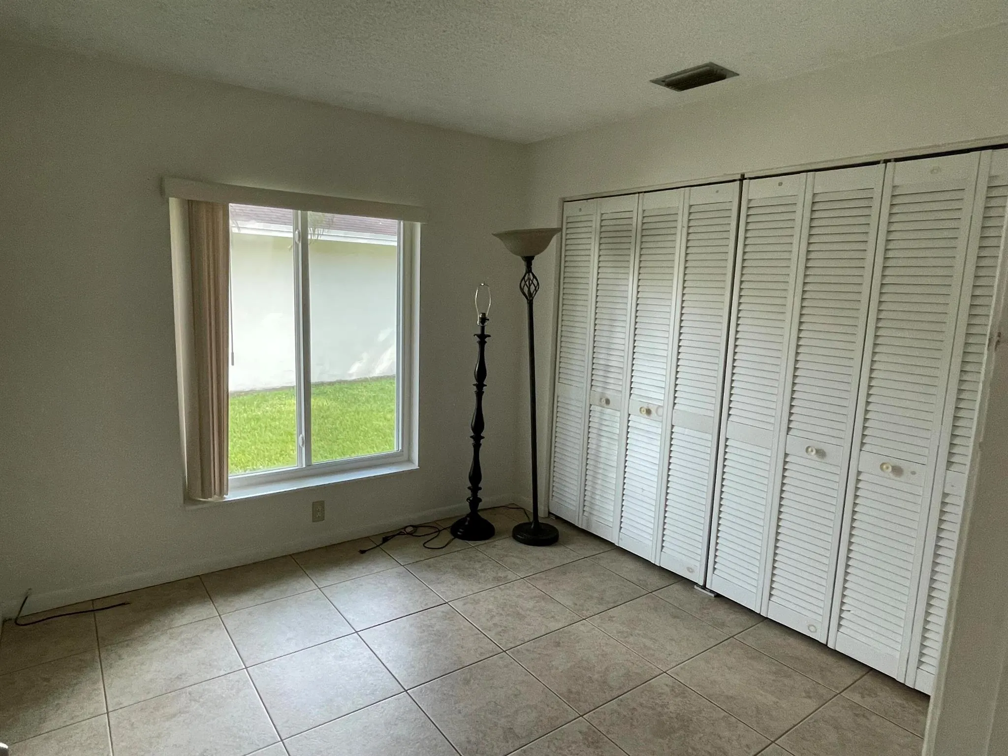 3660 E Bell Drive, #91
