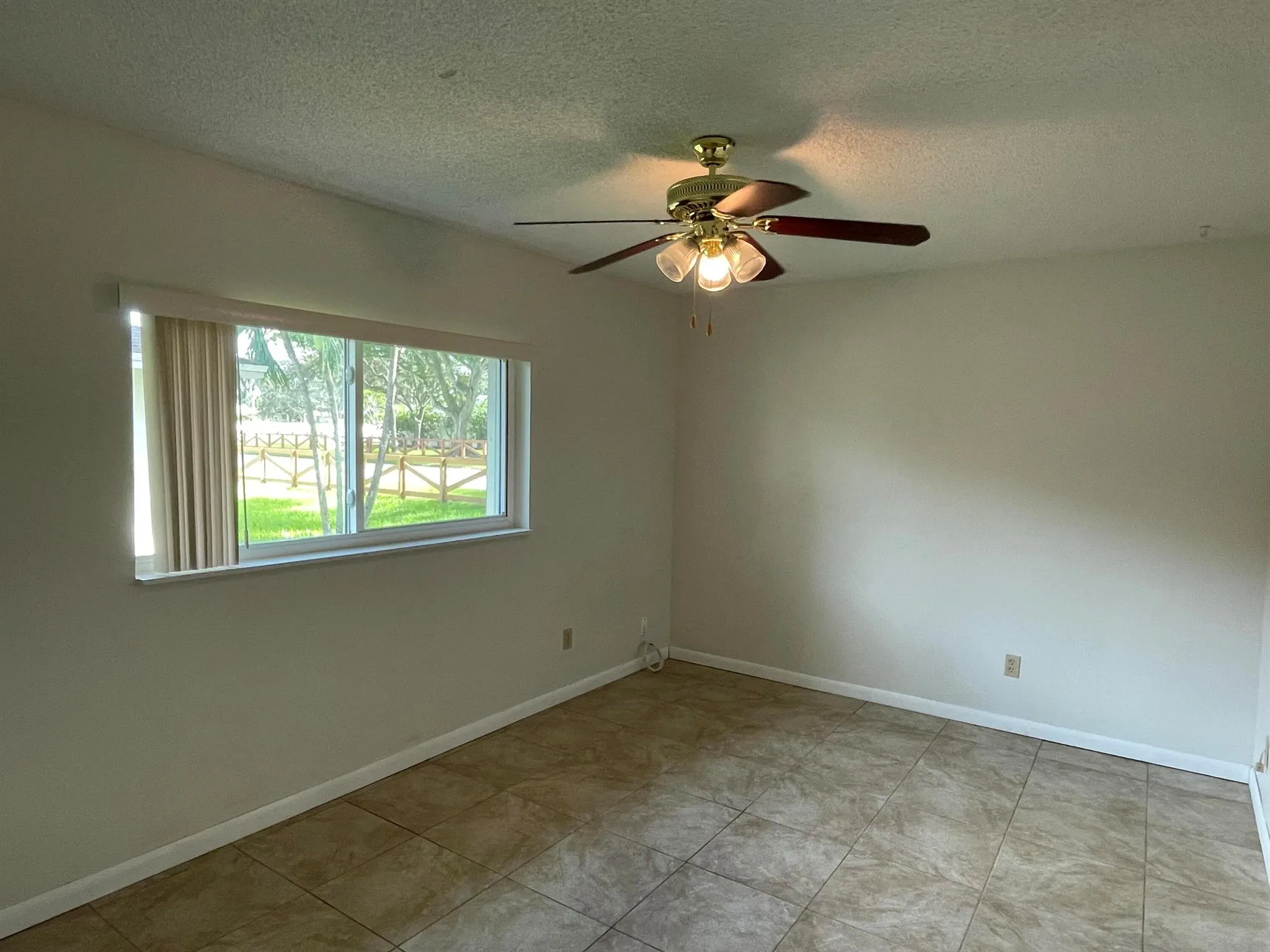 3660 E Bell Drive, #91