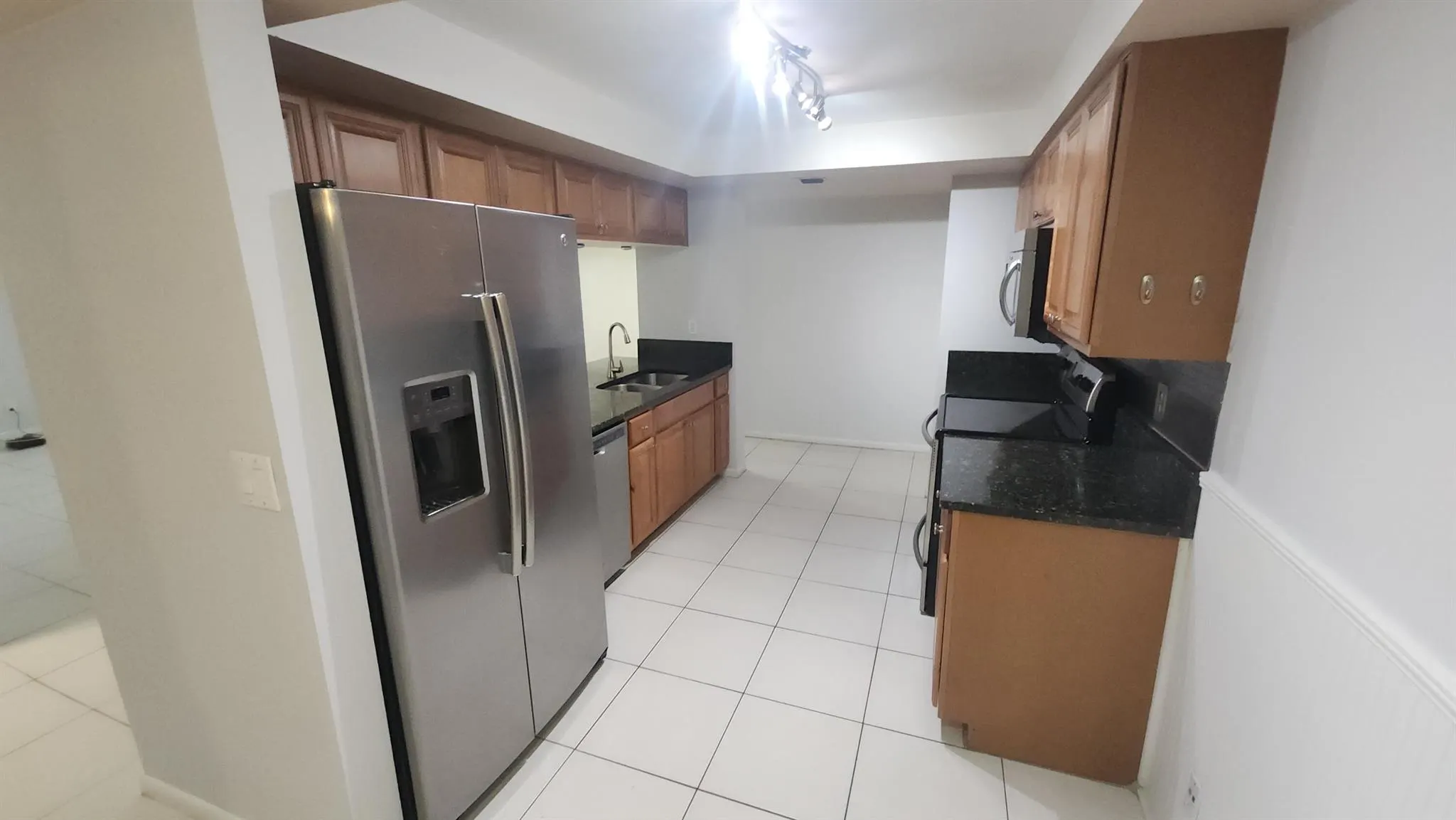 450 Egret Circle, #9404