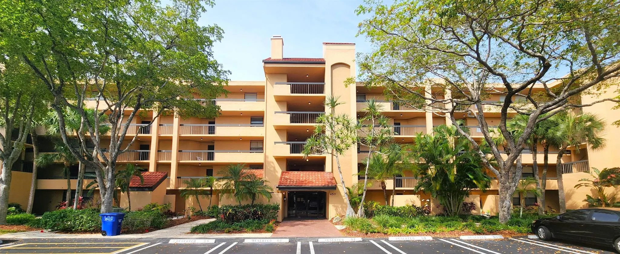 450 Egret Circle, #9404