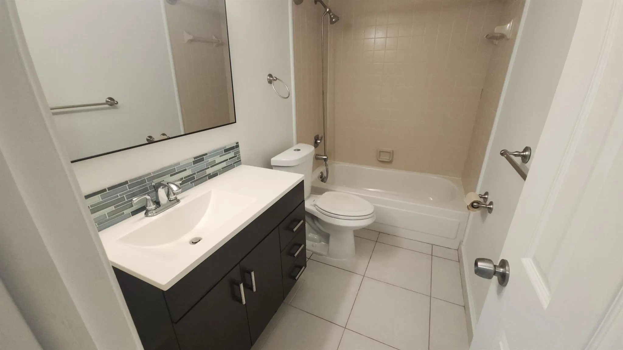 450 Egret Circle, #9404
