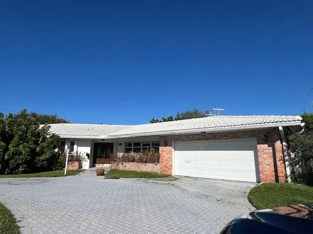 200 Walton Heath Drive