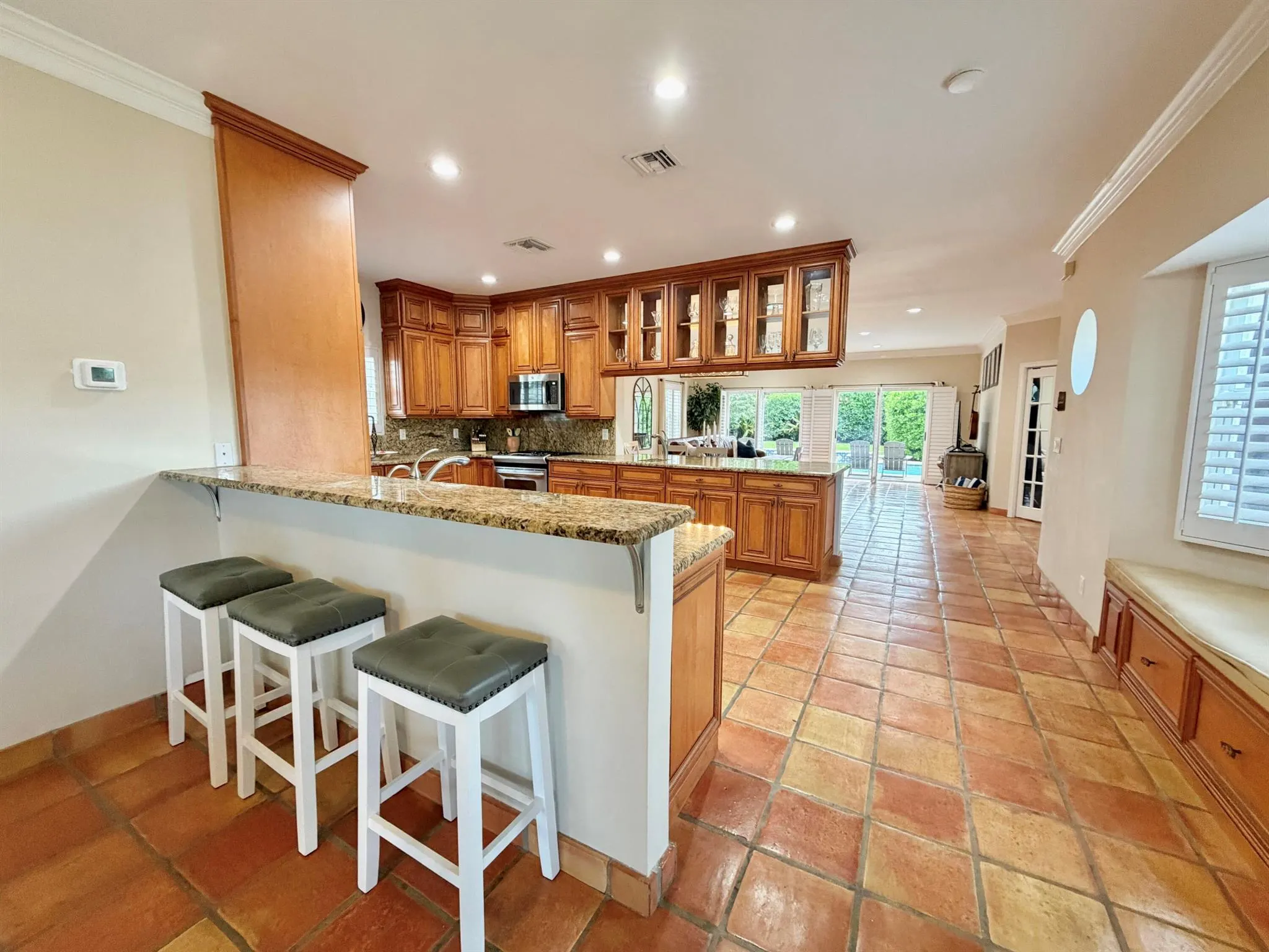 6401 Travis Road