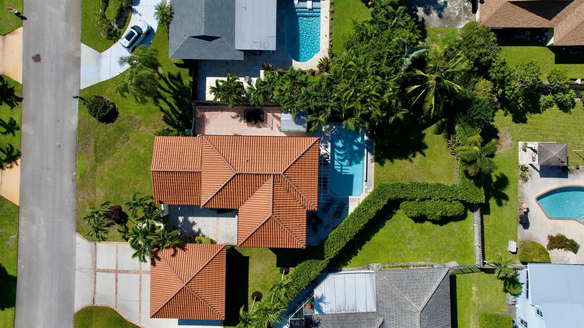 6401 Travis Road
