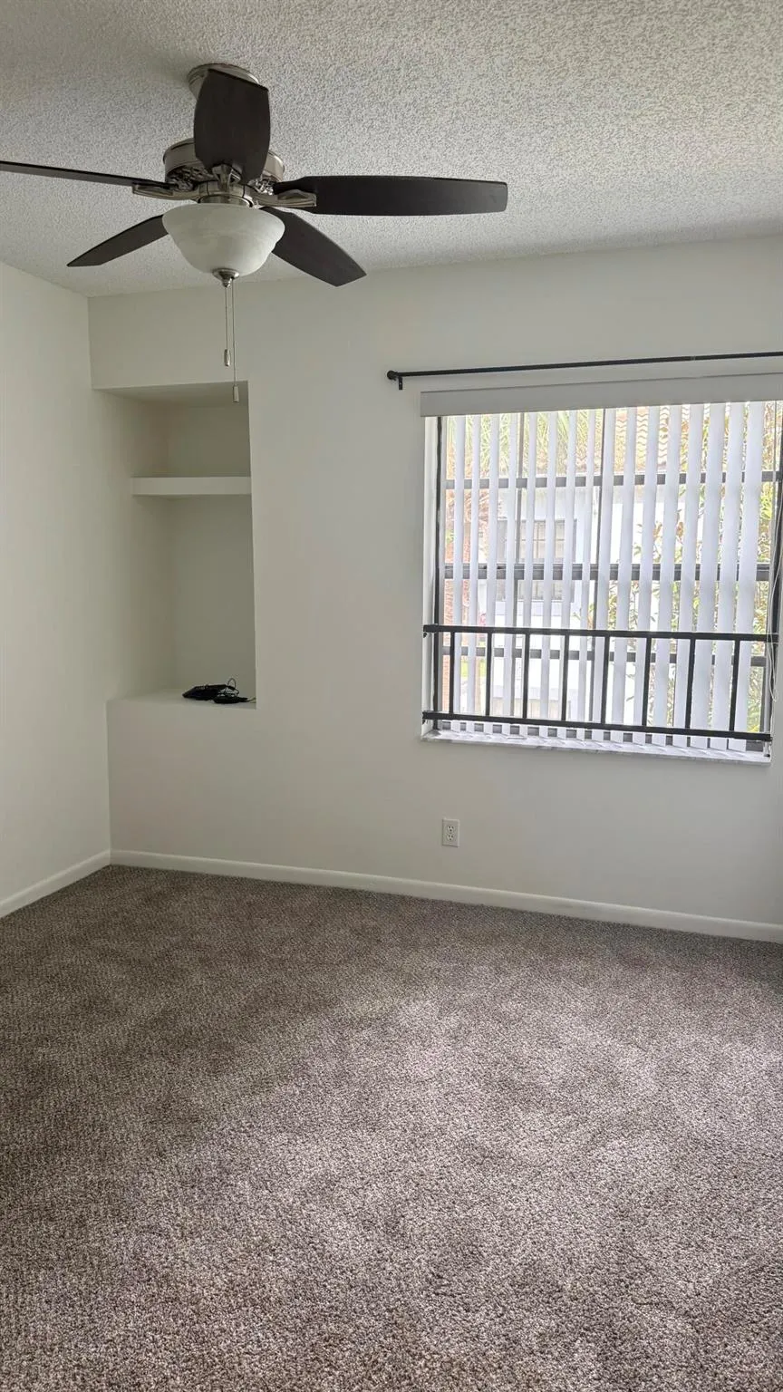 2841 Somerset Drive, #112