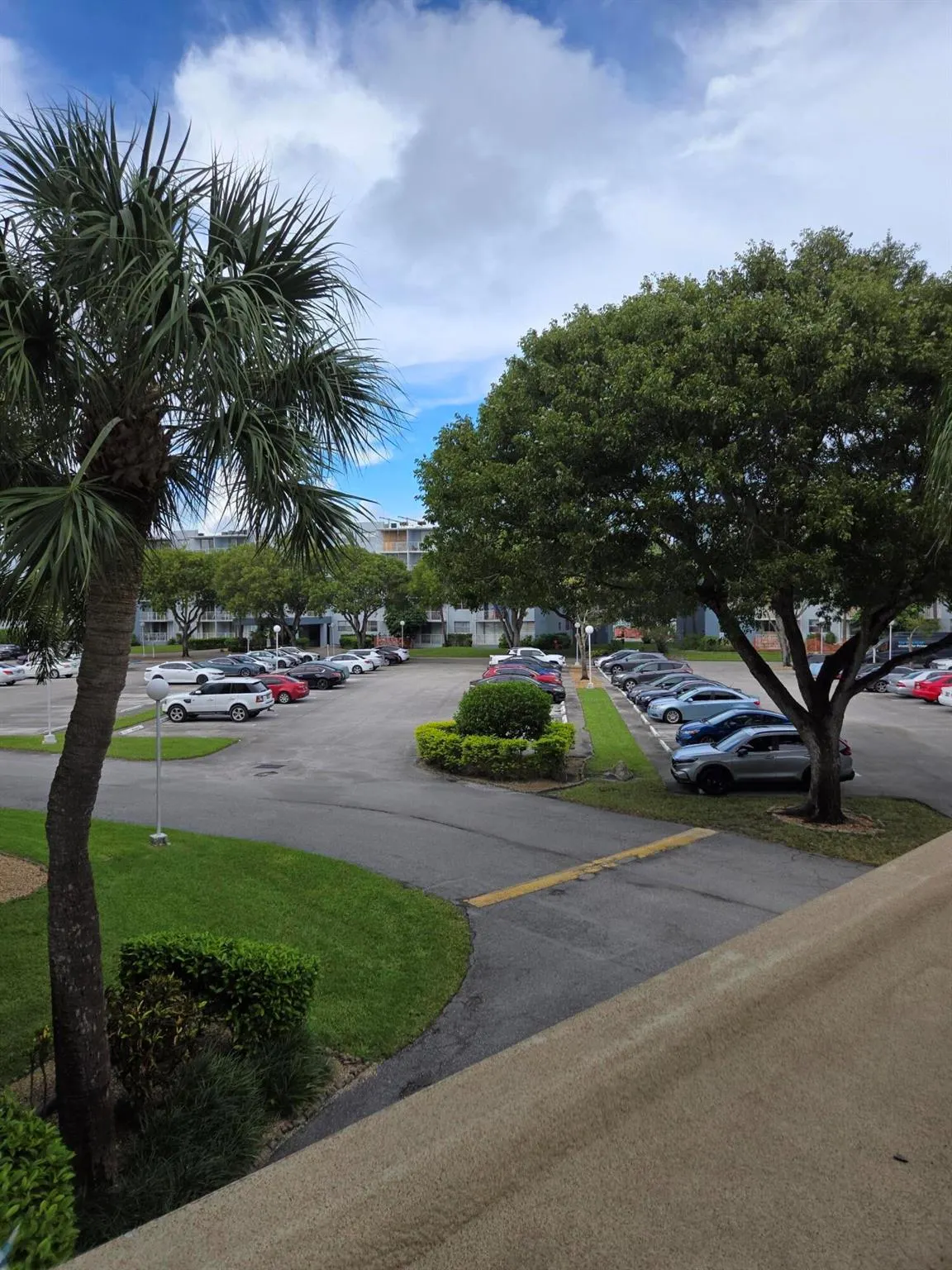 500 Executive Center Drive, #2k