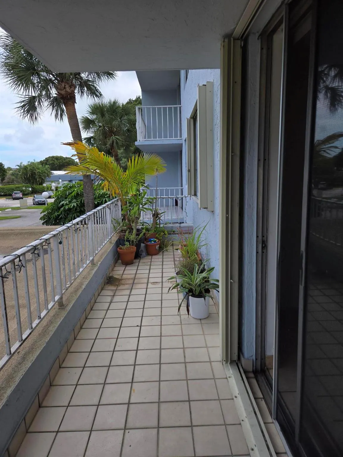 500 Executive Center Drive, #2k