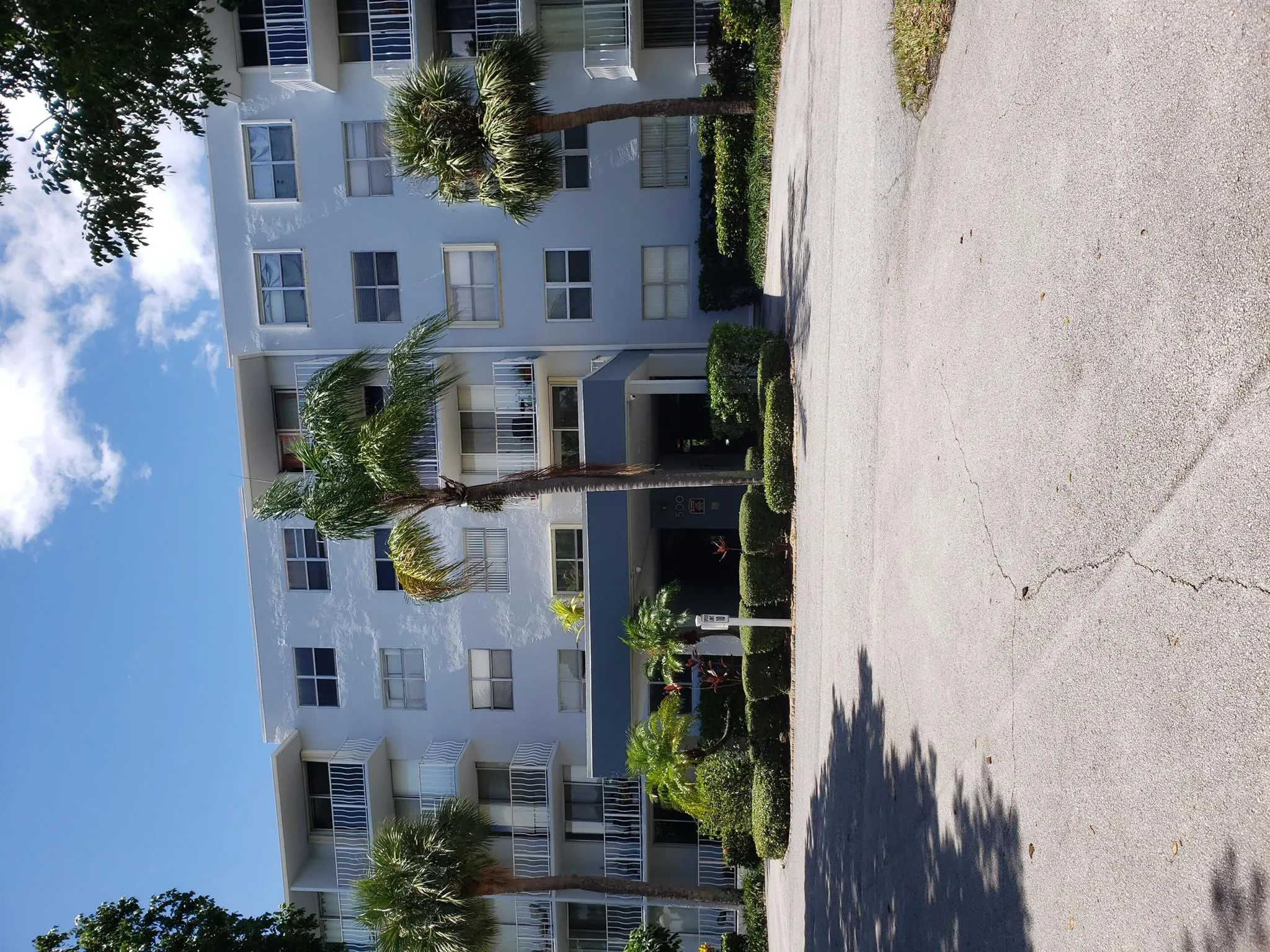 500 Executive Center Drive, #2k