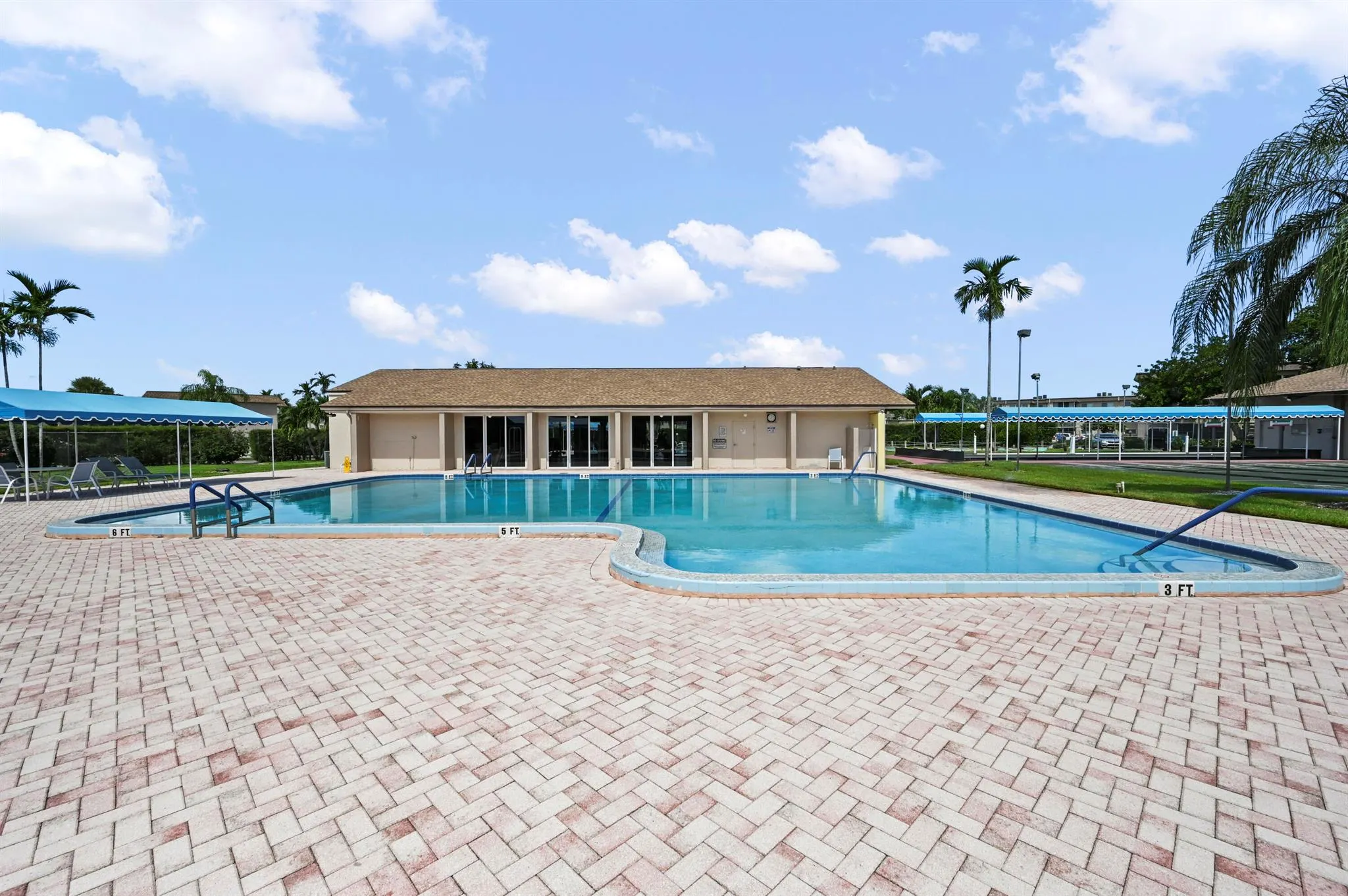 715 Lori Drive, #307