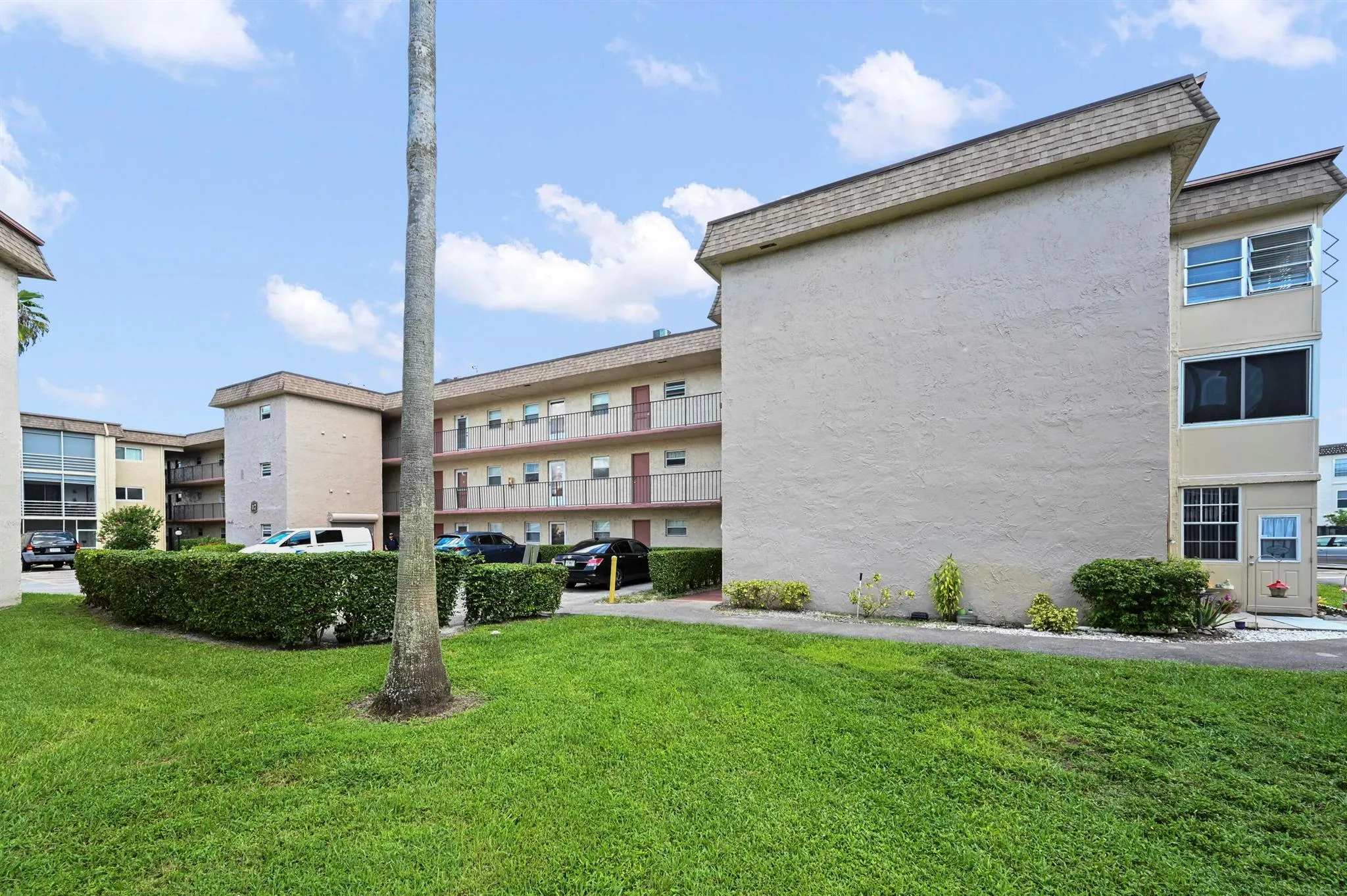 715 Lori Drive, #307