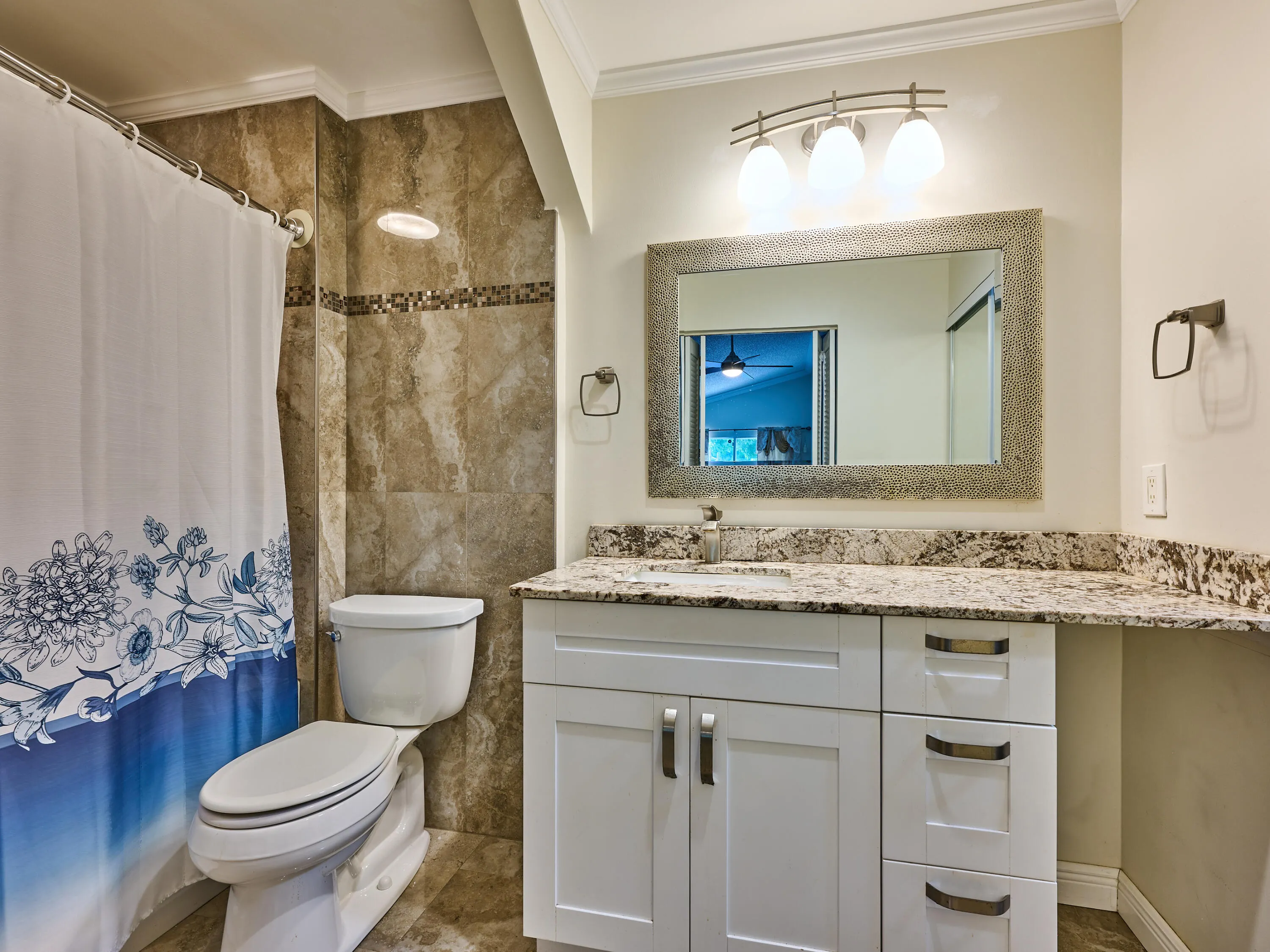 1348 W Glen Oak Road