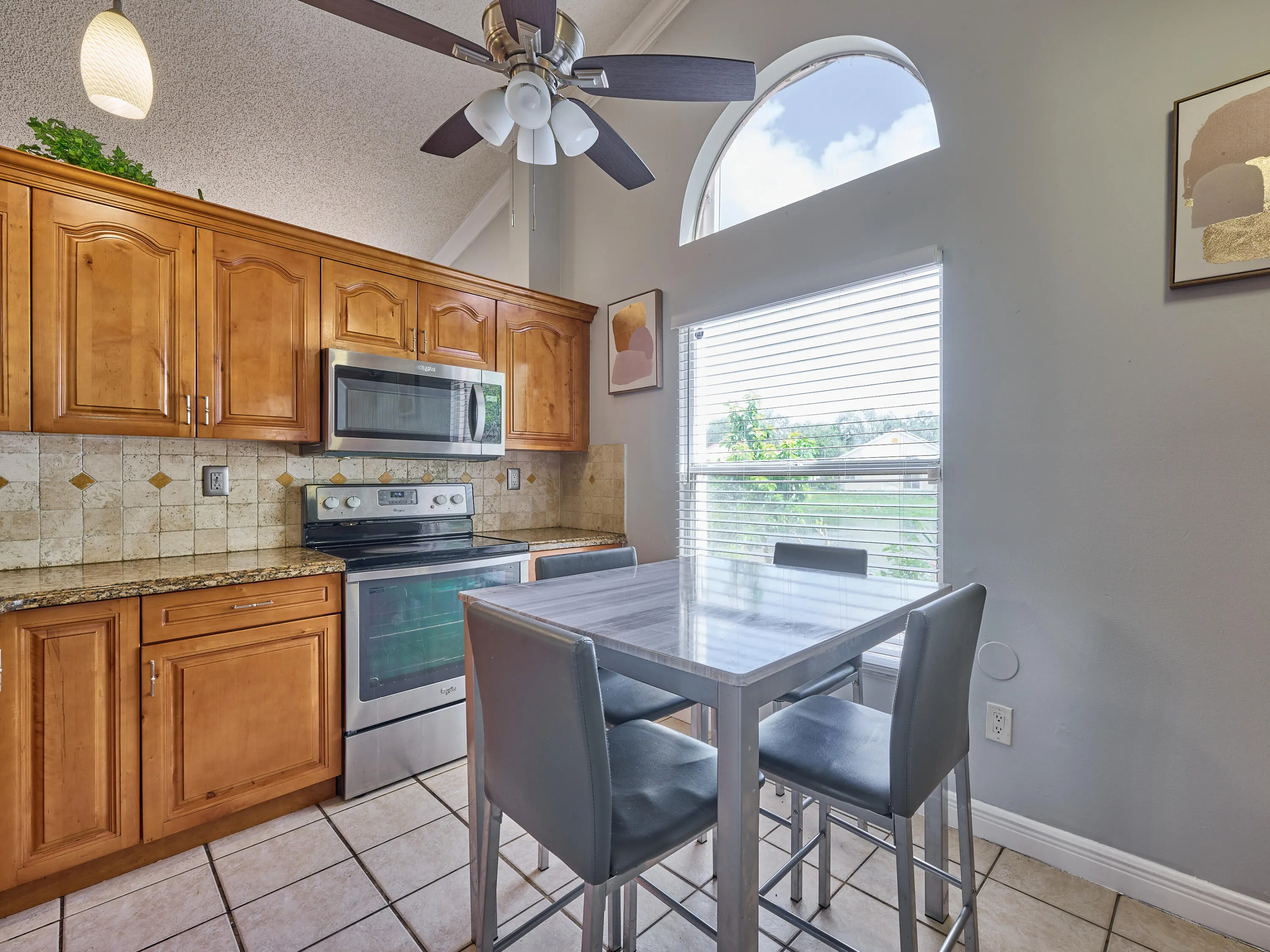 1348 W Glen Oak Road