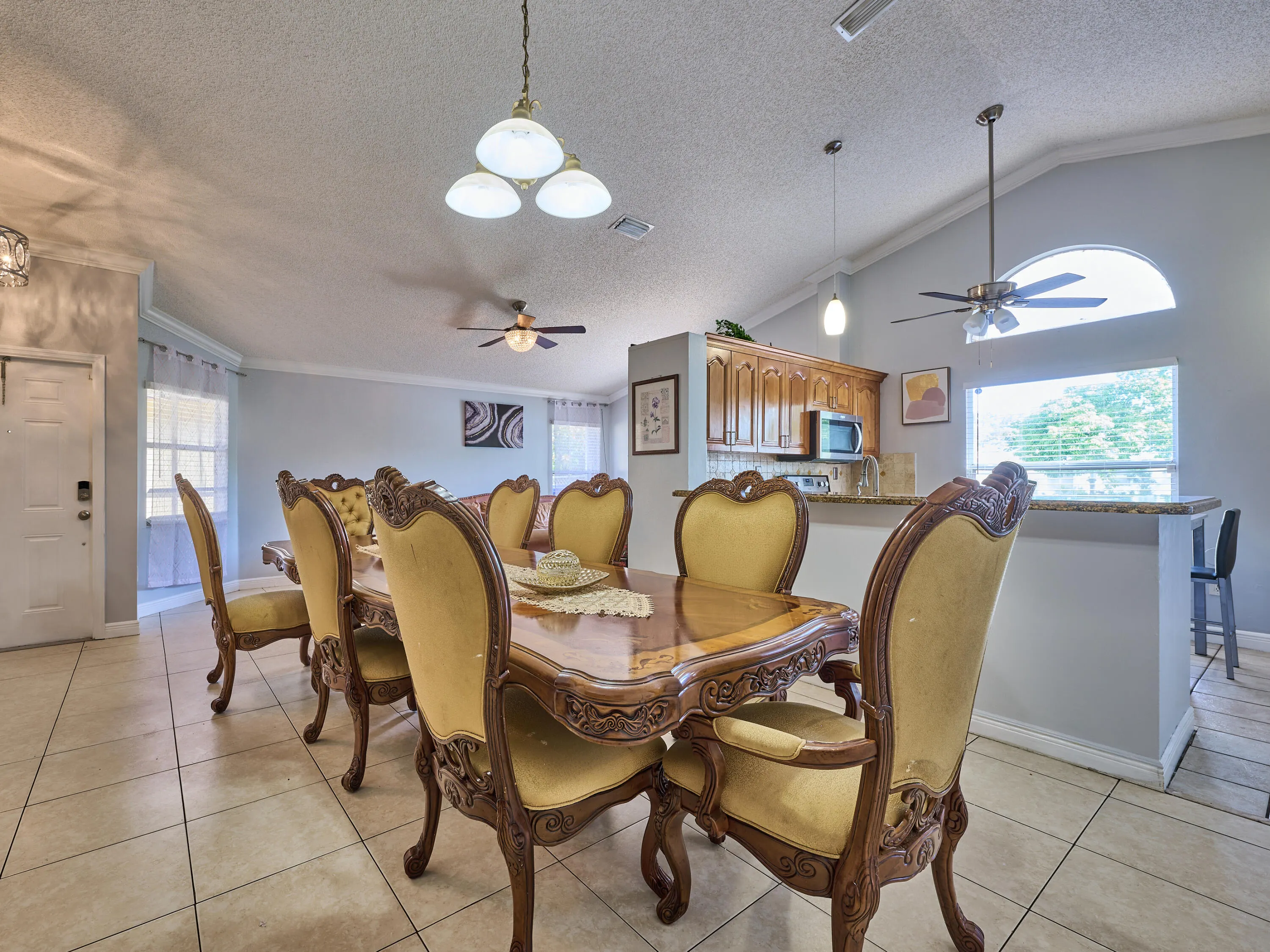 1348 W Glen Oak Road