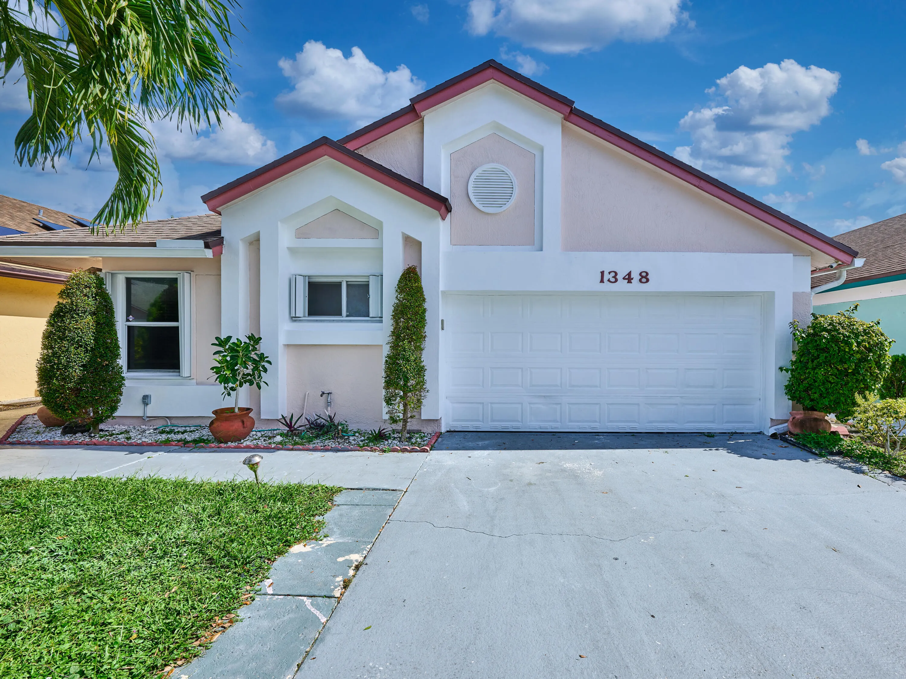 1348 W Glen Oak Road