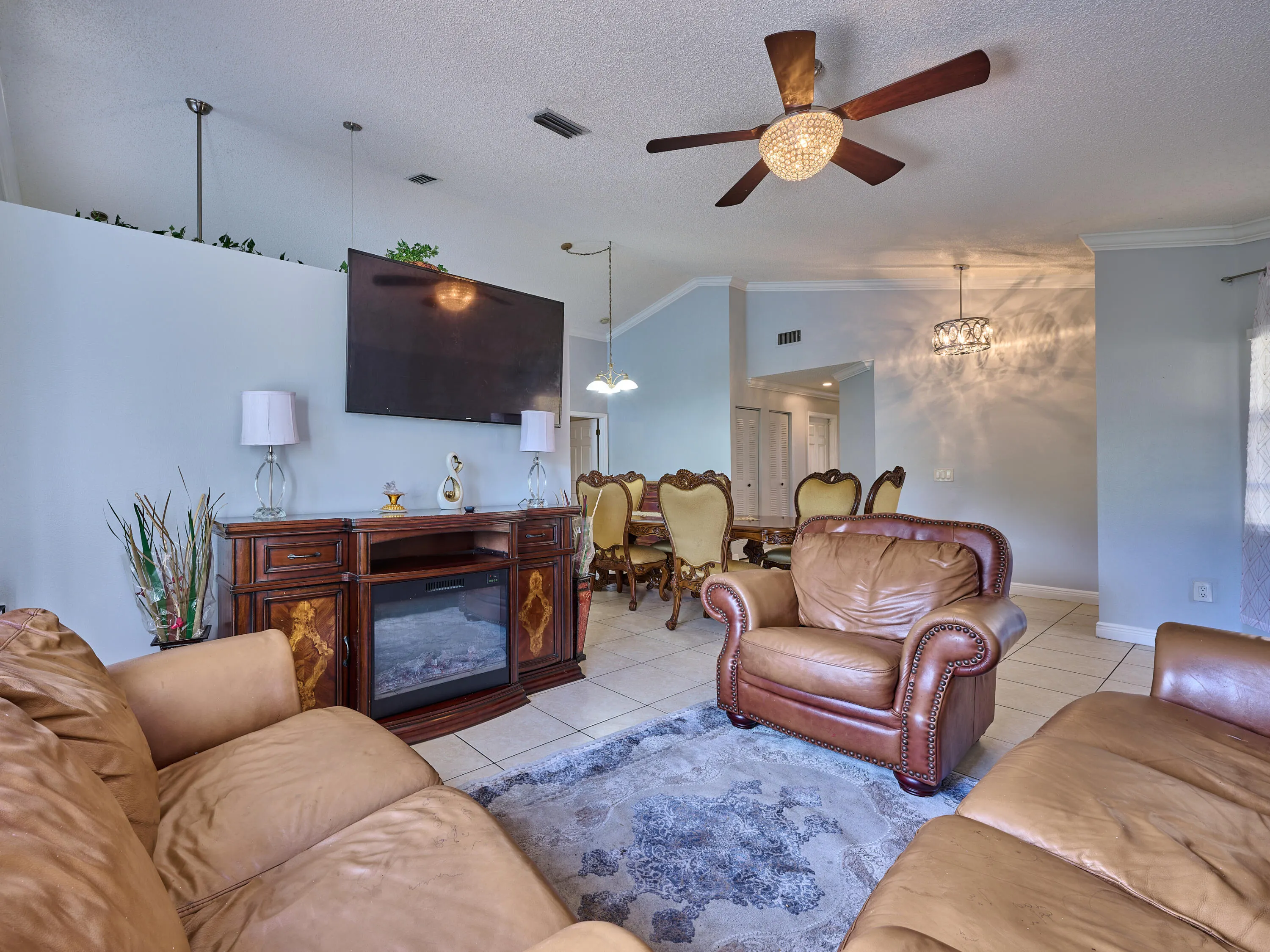 1348 W Glen Oak Road