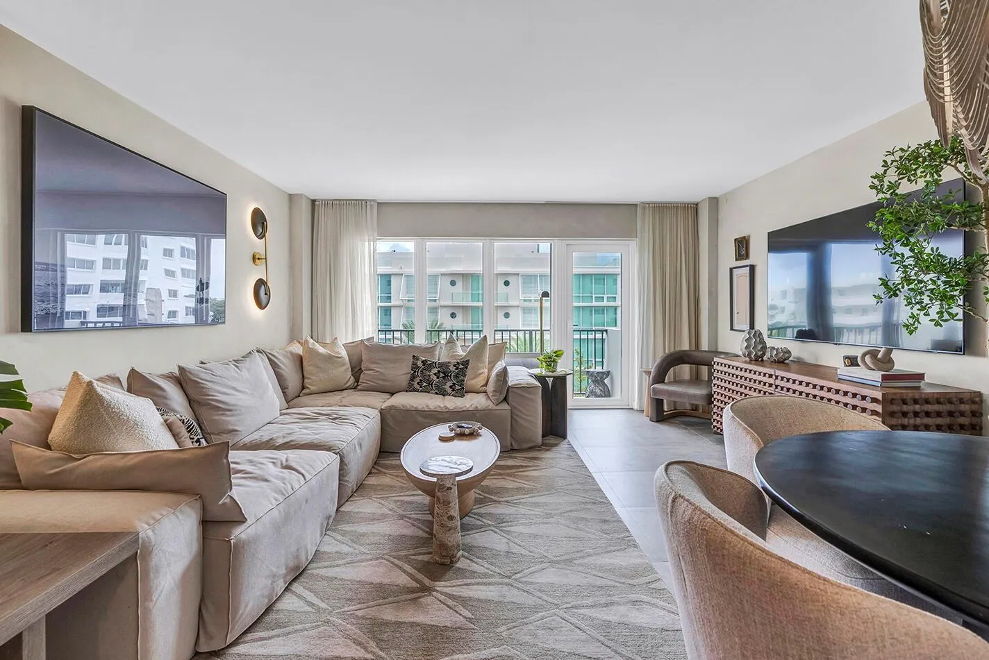 340 Sunset Drive, #505