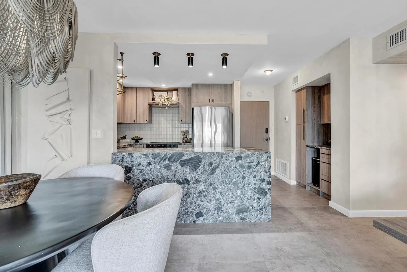 340 Sunset Drive, #505