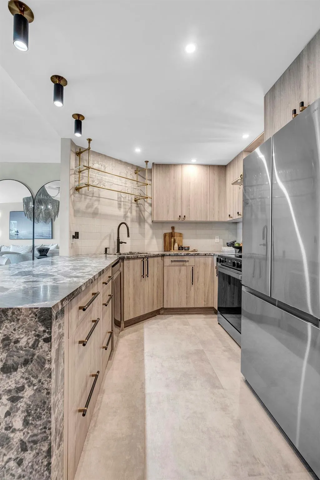 340 Sunset Drive, #505