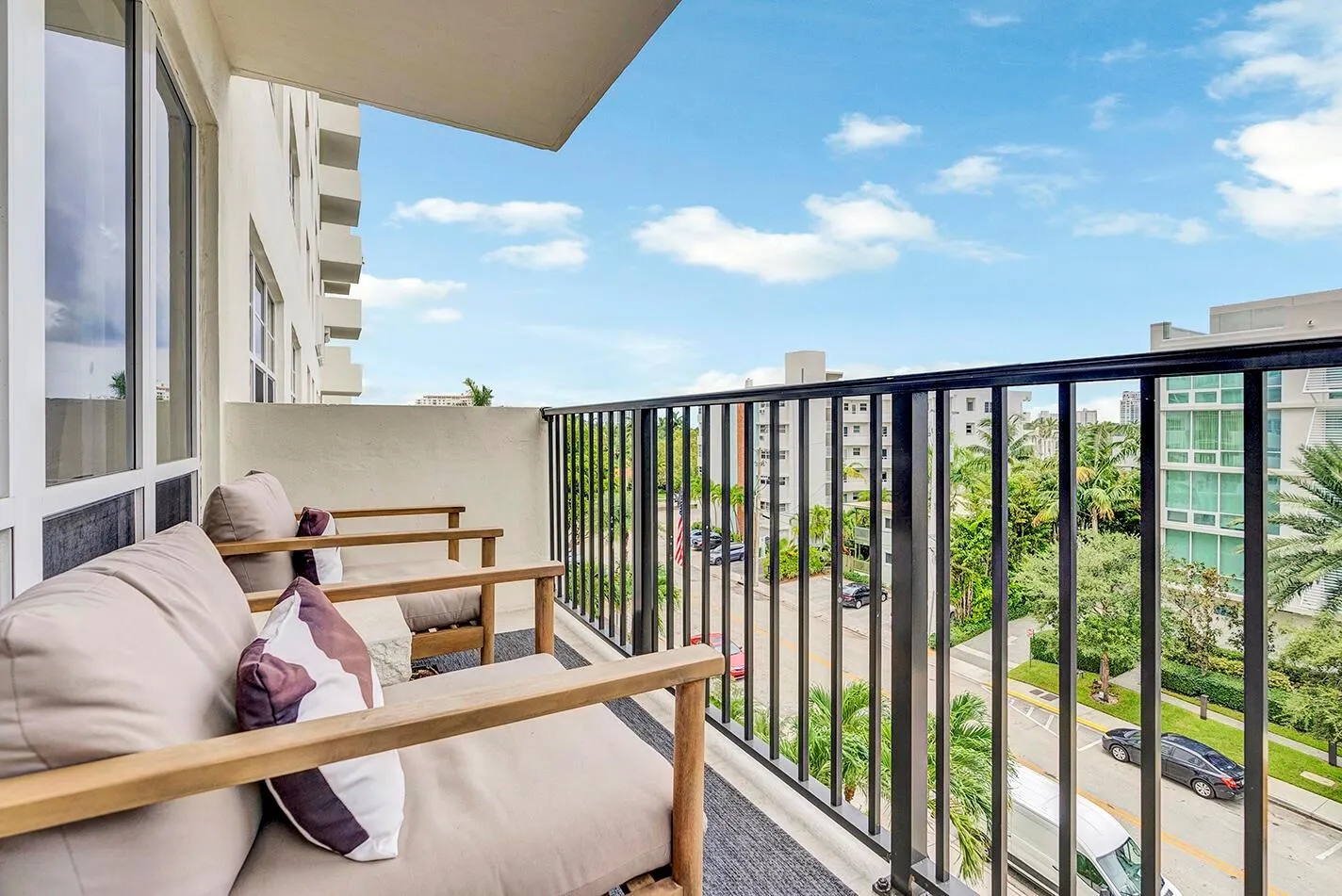 340 Sunset Drive, #505