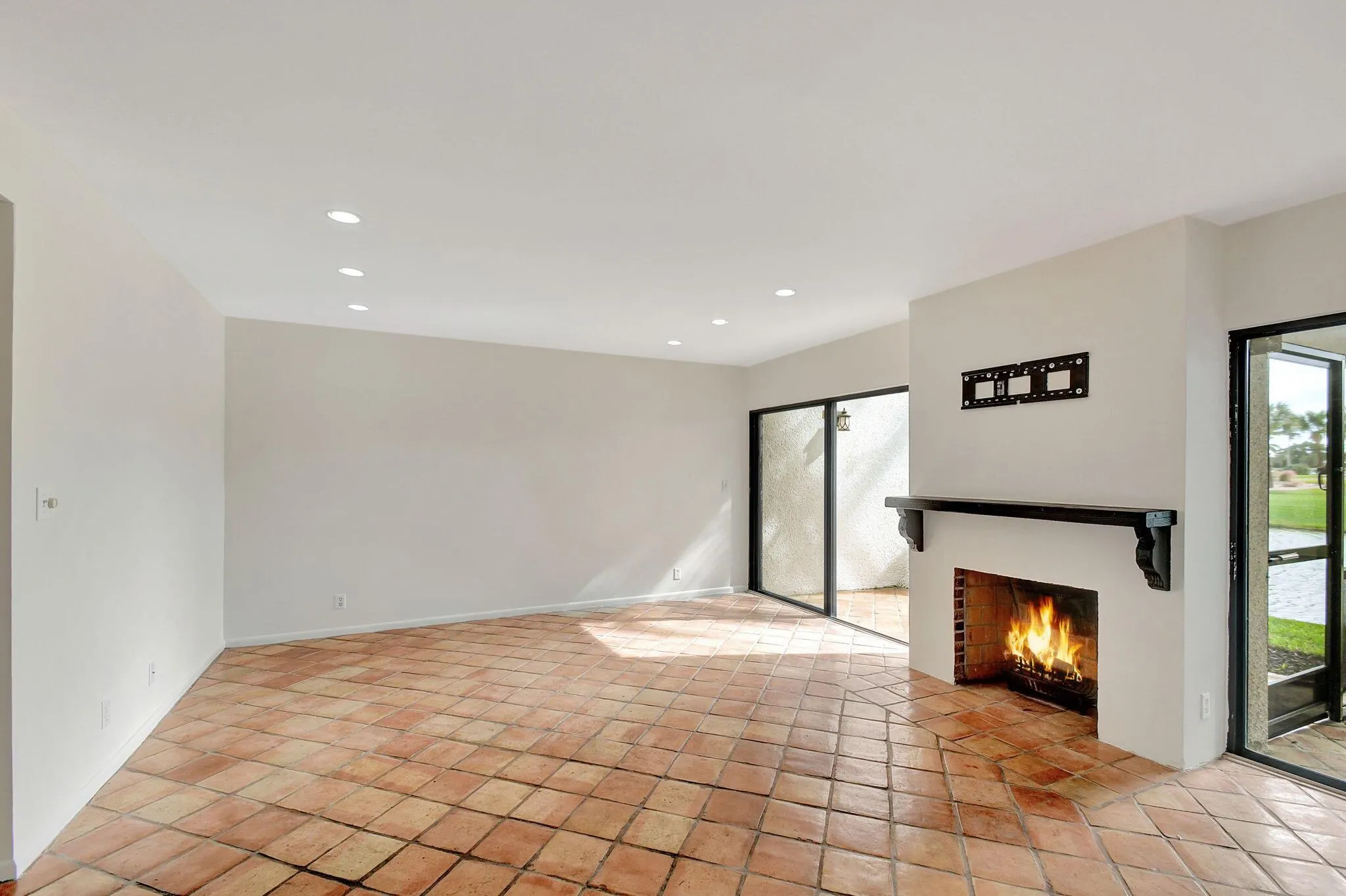 1906 Presidential Way, #1-C
