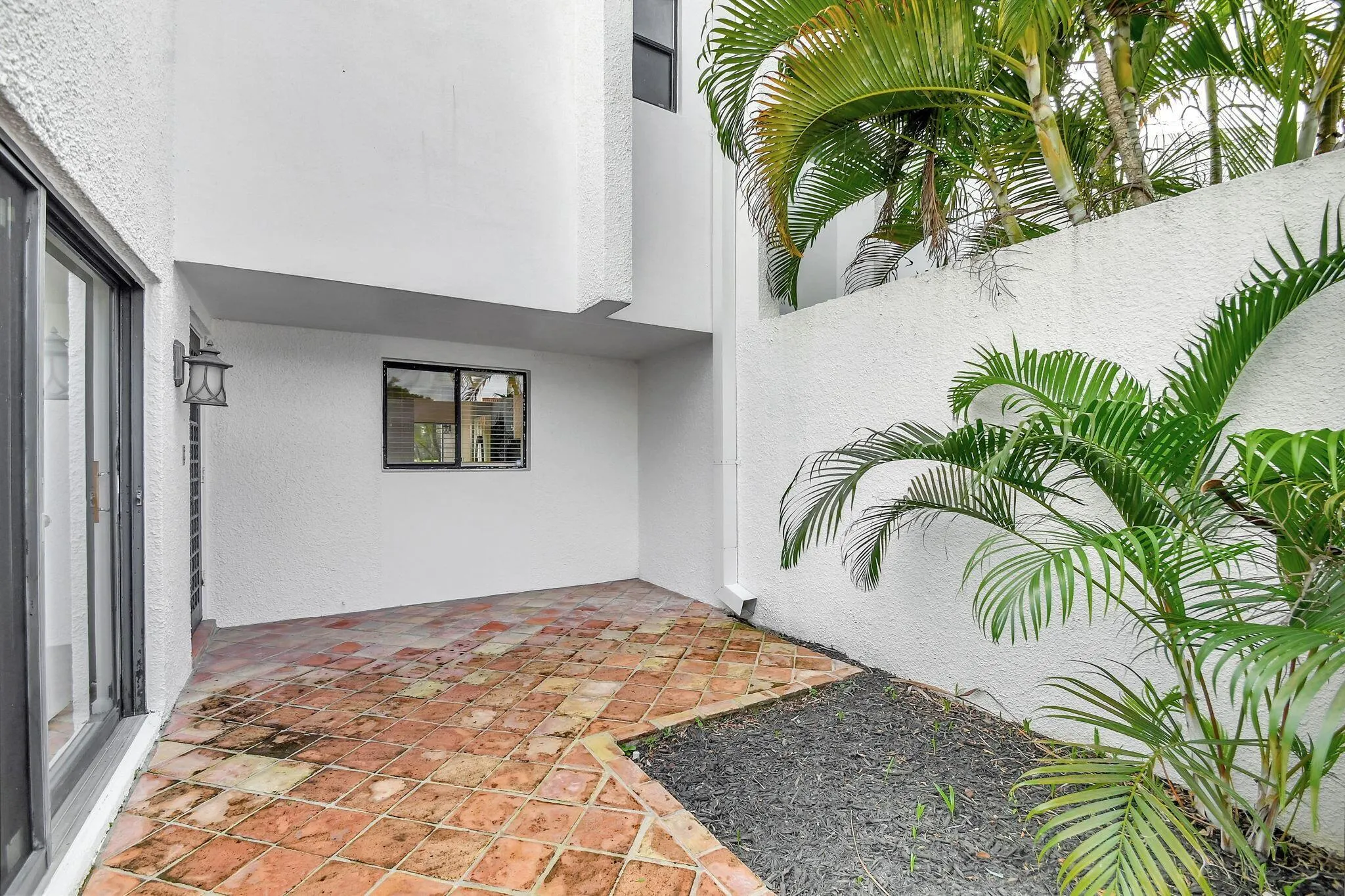1906 Presidential Way, #1-C