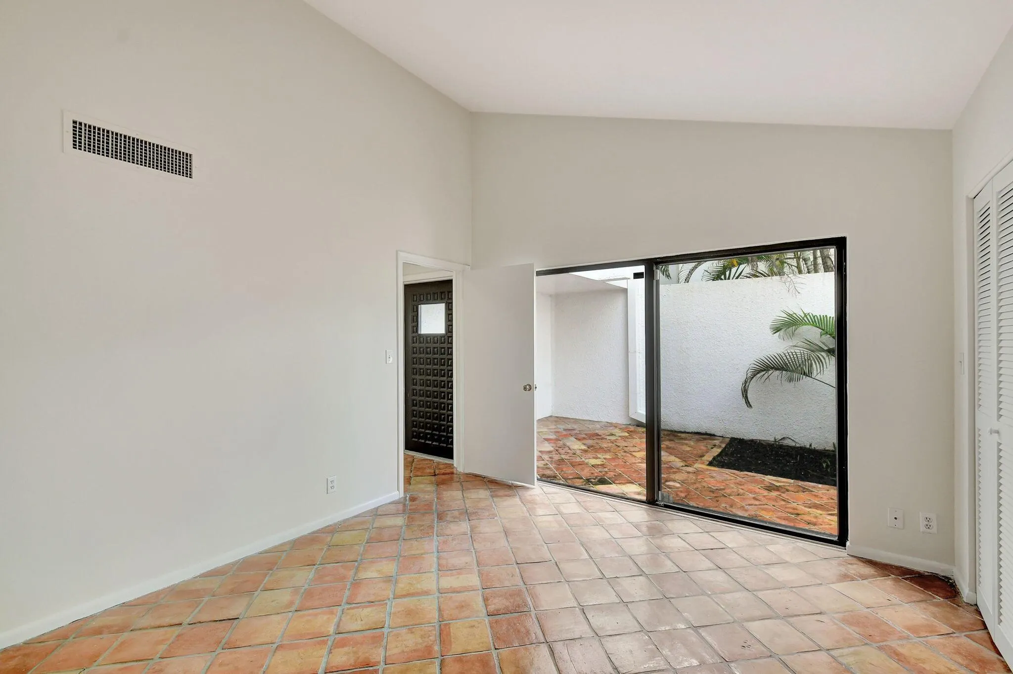 1906 Presidential Way, #1-C
