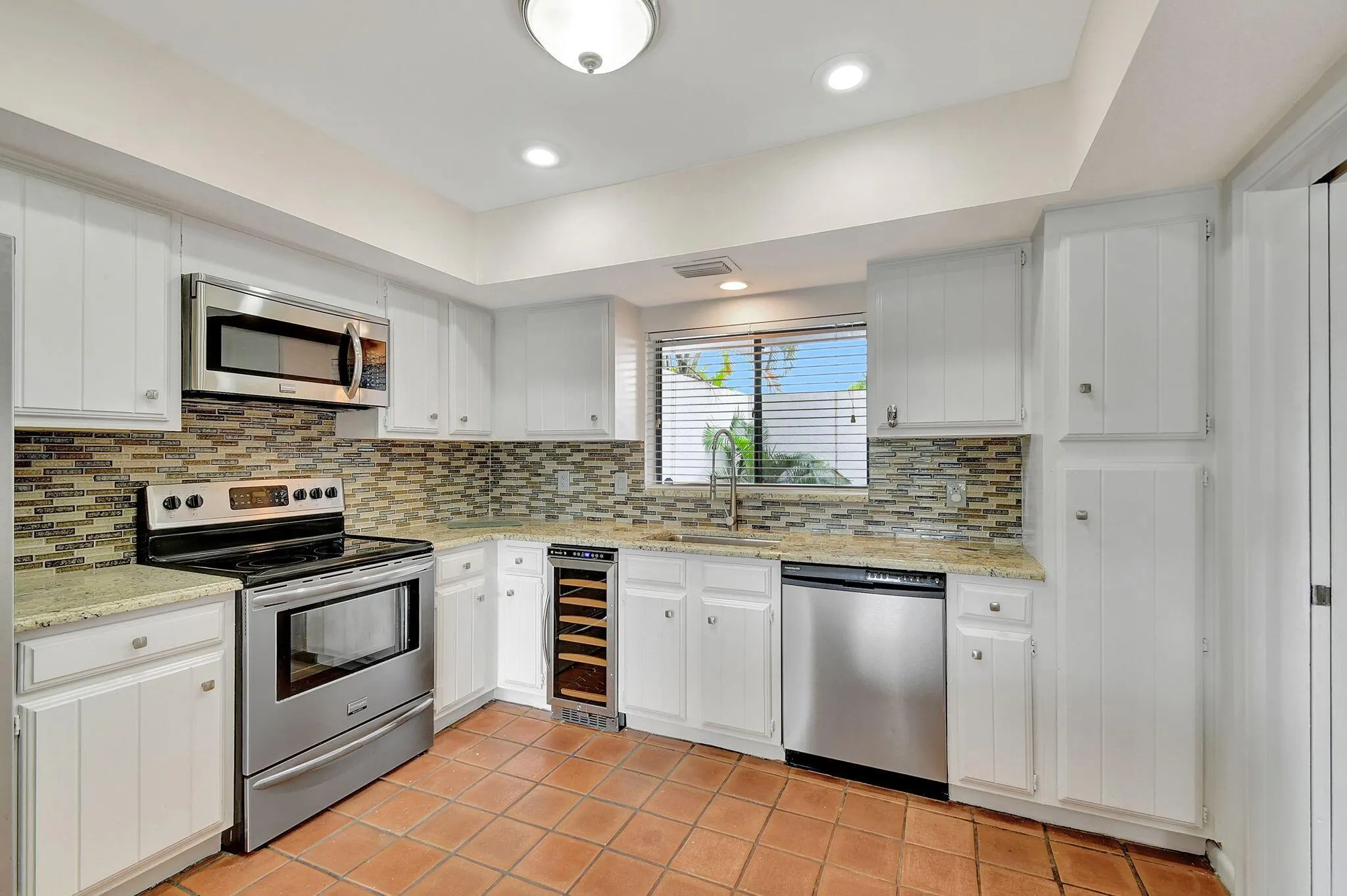 1906 Presidential Way, #1-C