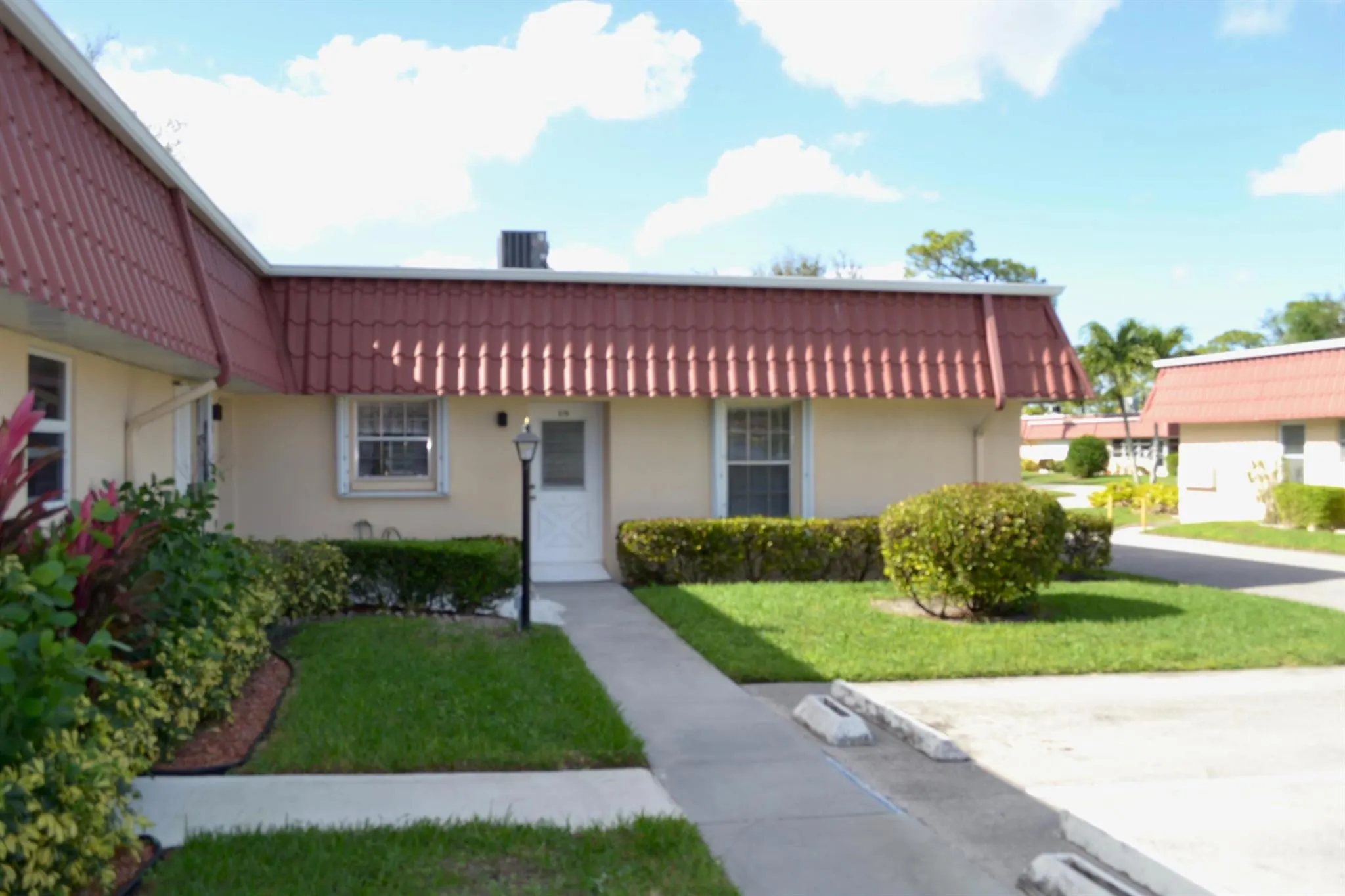 570 Laconia Circle
