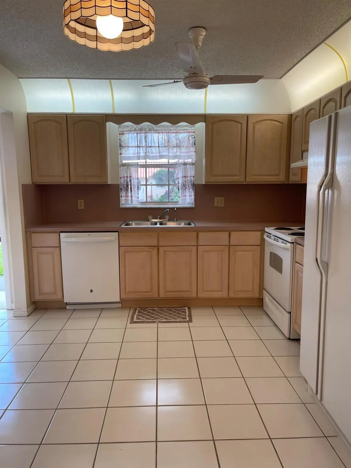 570 Laconia Circle