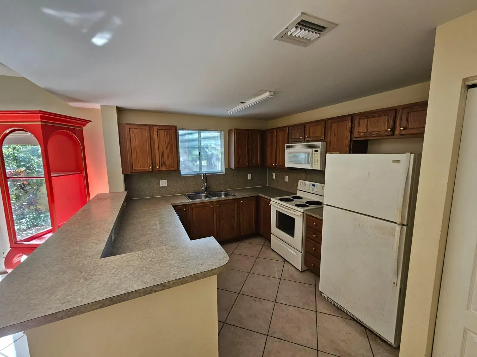 5985 SW 99th Terrace