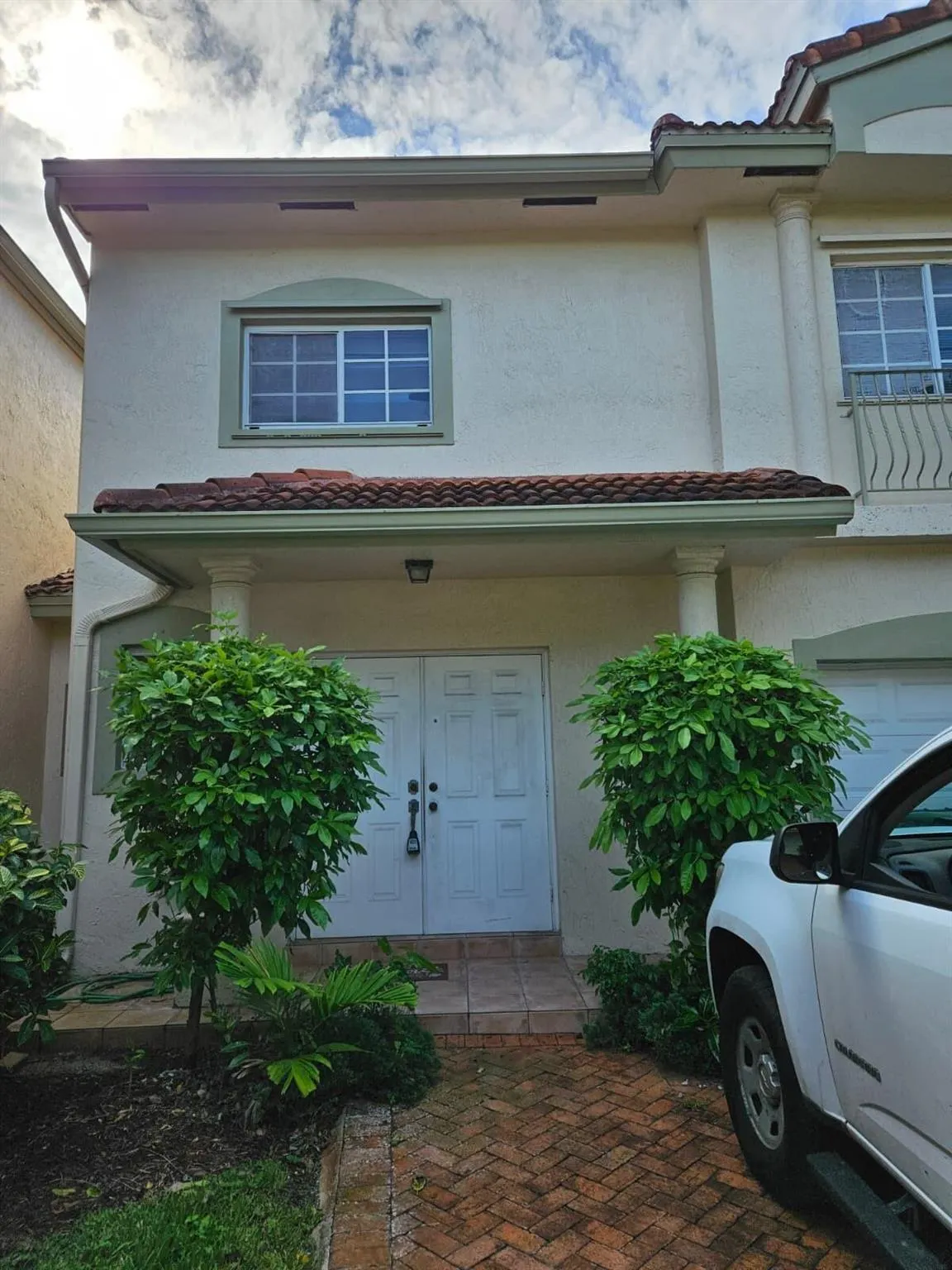 5985 SW 99th Terrace