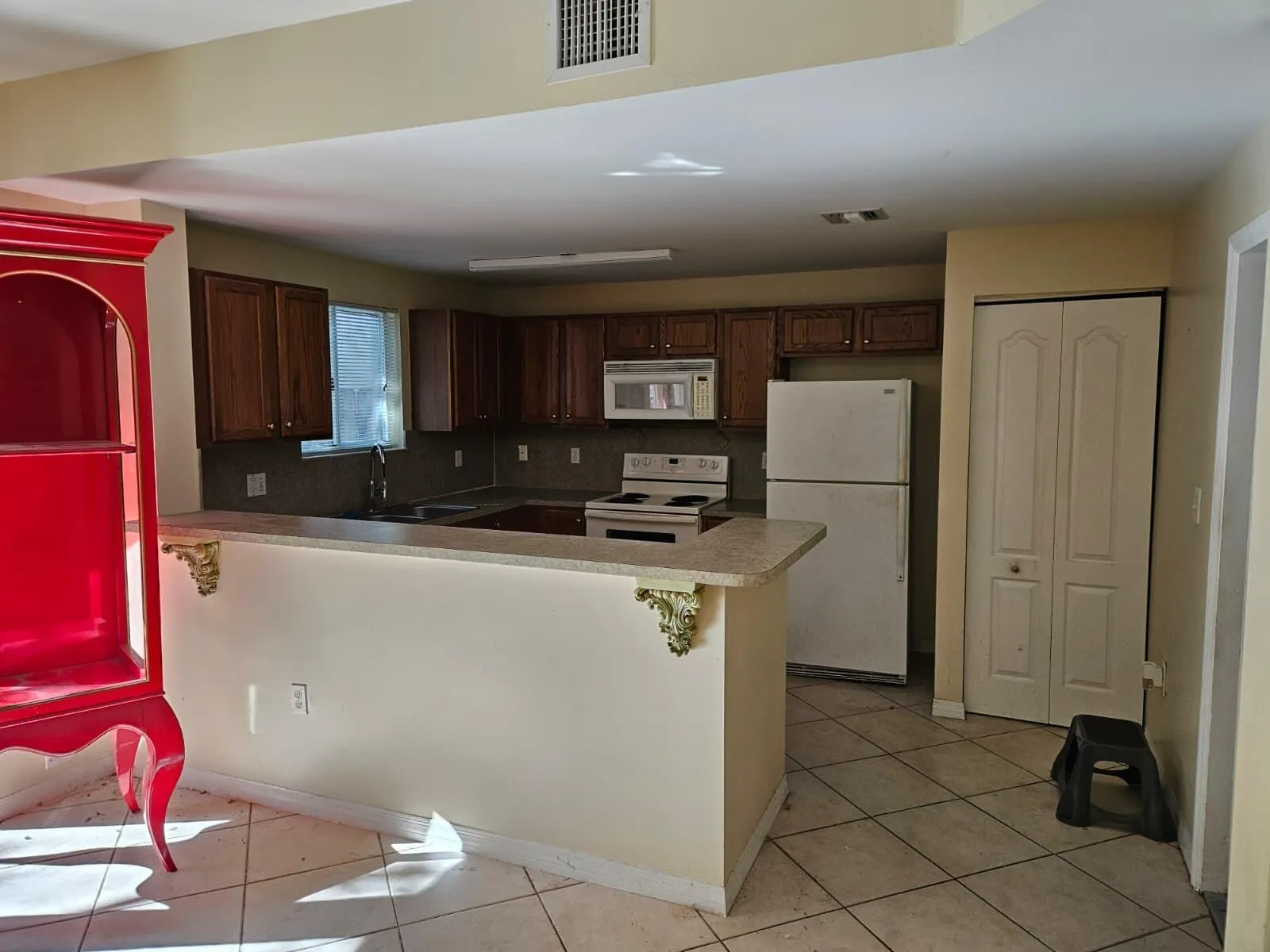 5985 SW 99th Terrace