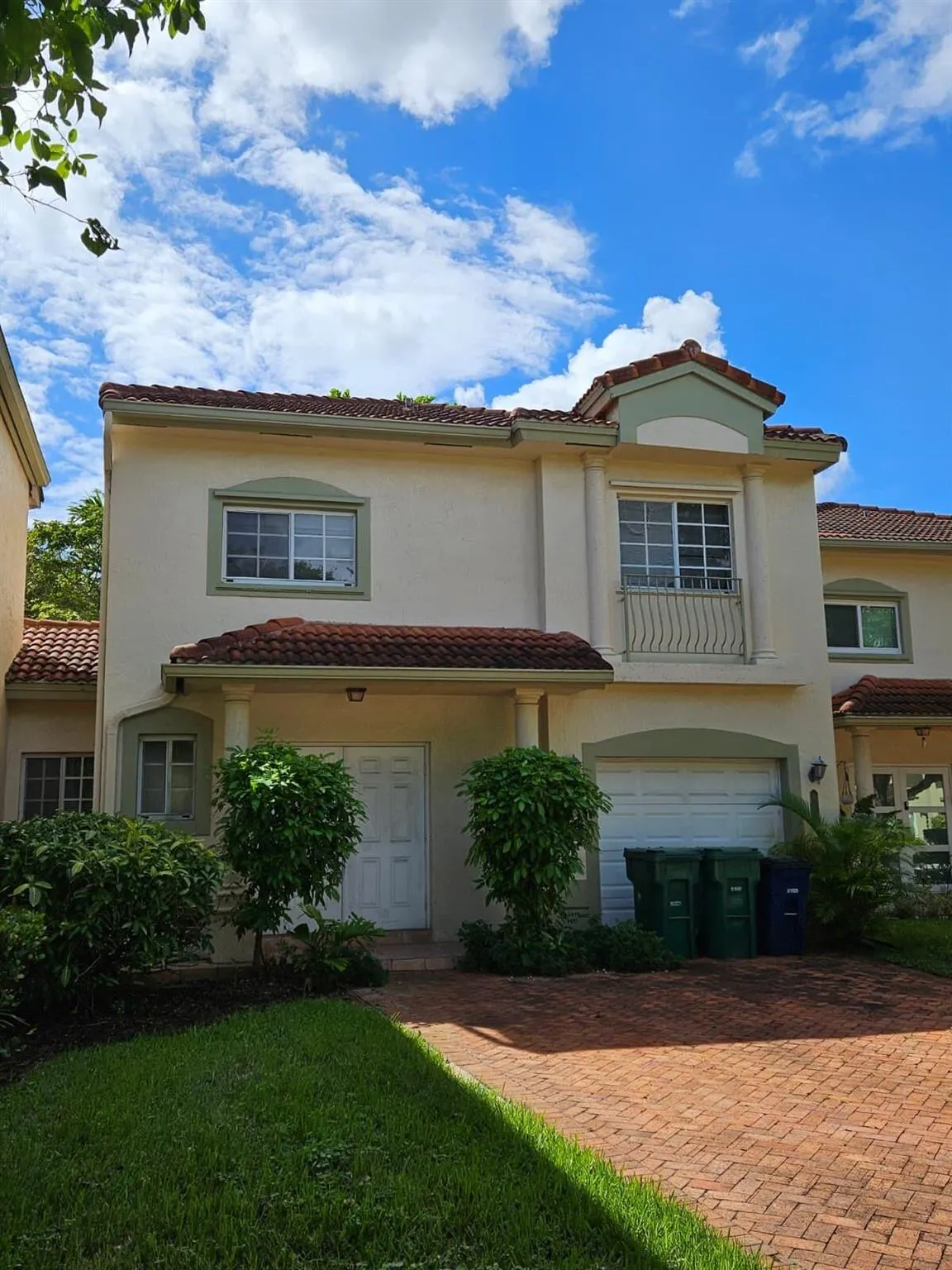 5985 SW 99th Terrace