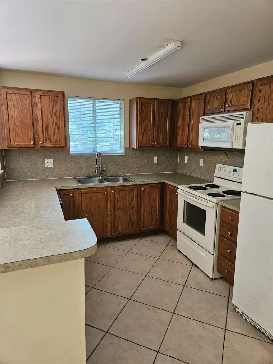 5985 SW 99th Terrace