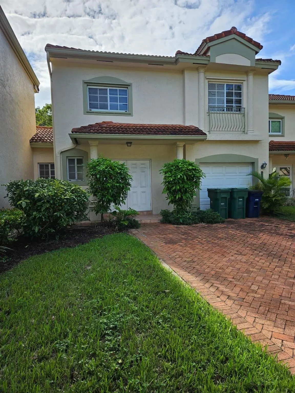 5985 SW 99th Terrace
