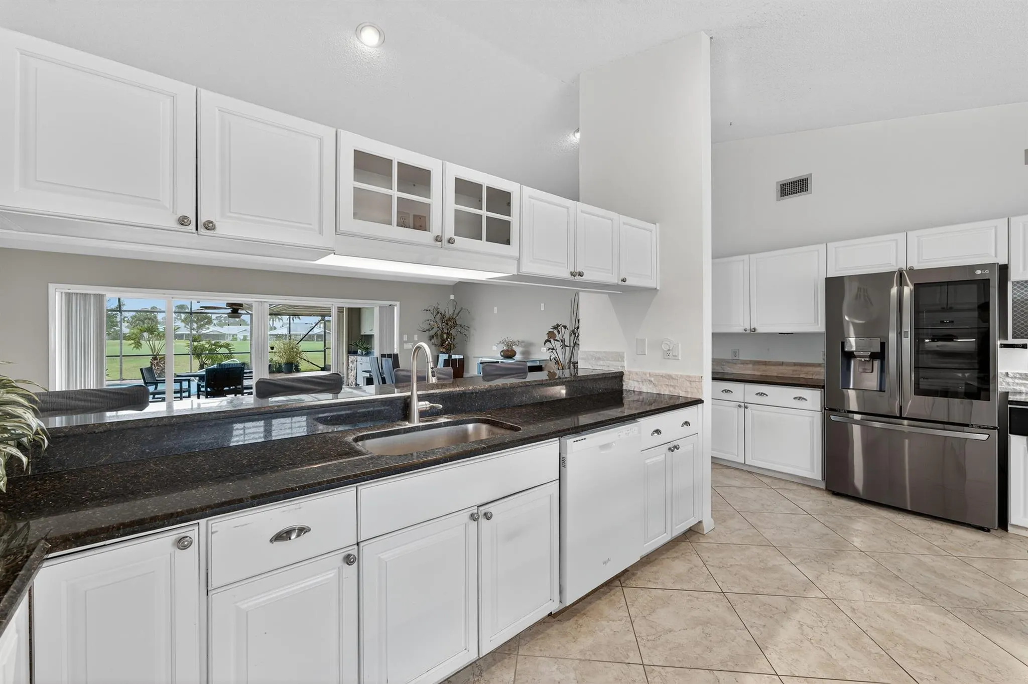 6984 SE Bunker Hill Drive