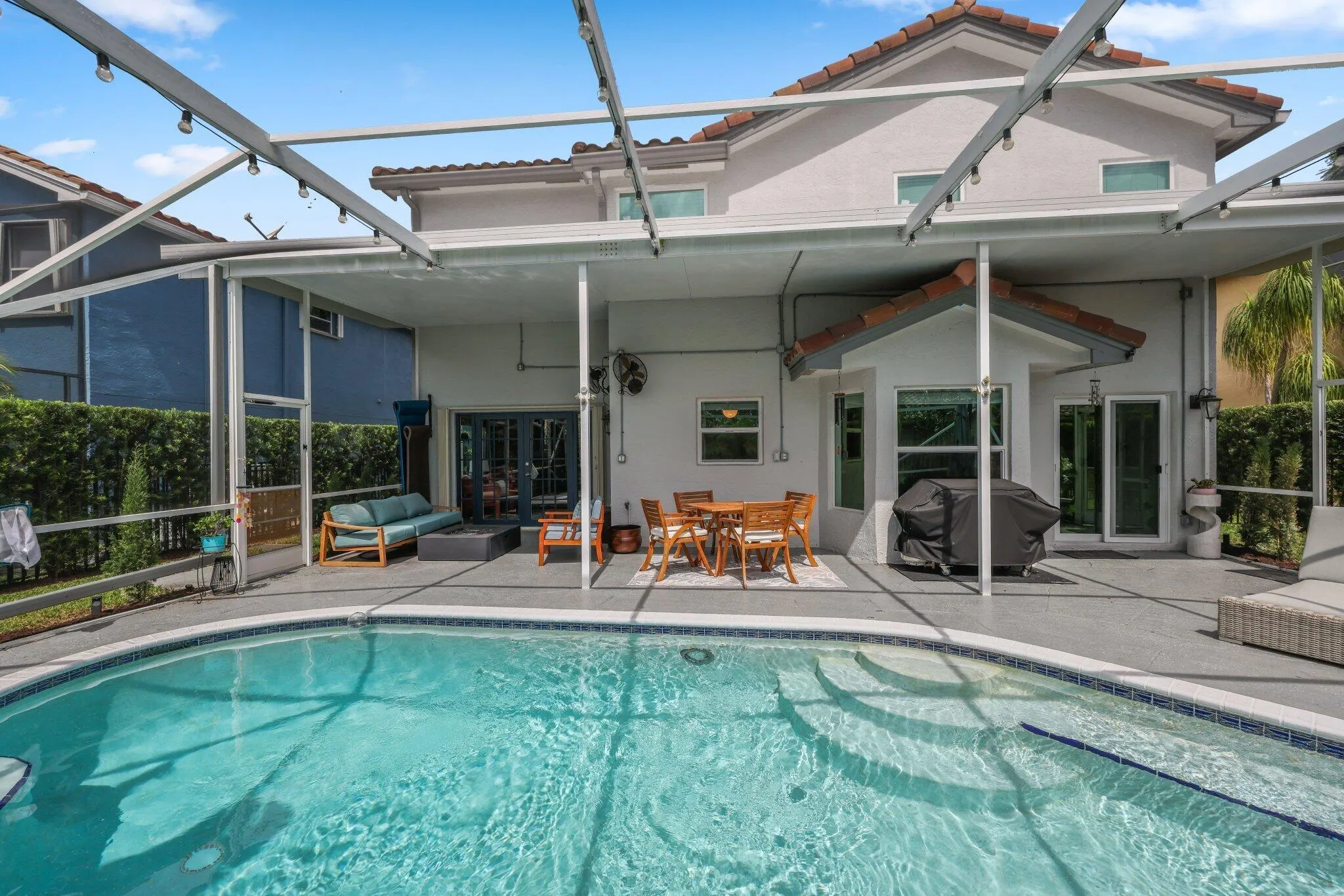 8555 Tourmaline Boulevard