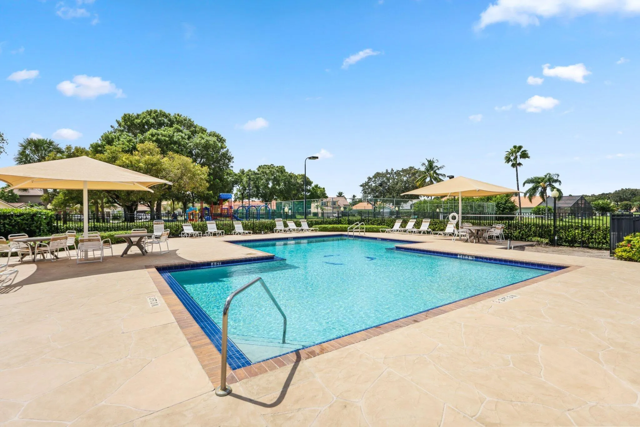 8555 Tourmaline Boulevard